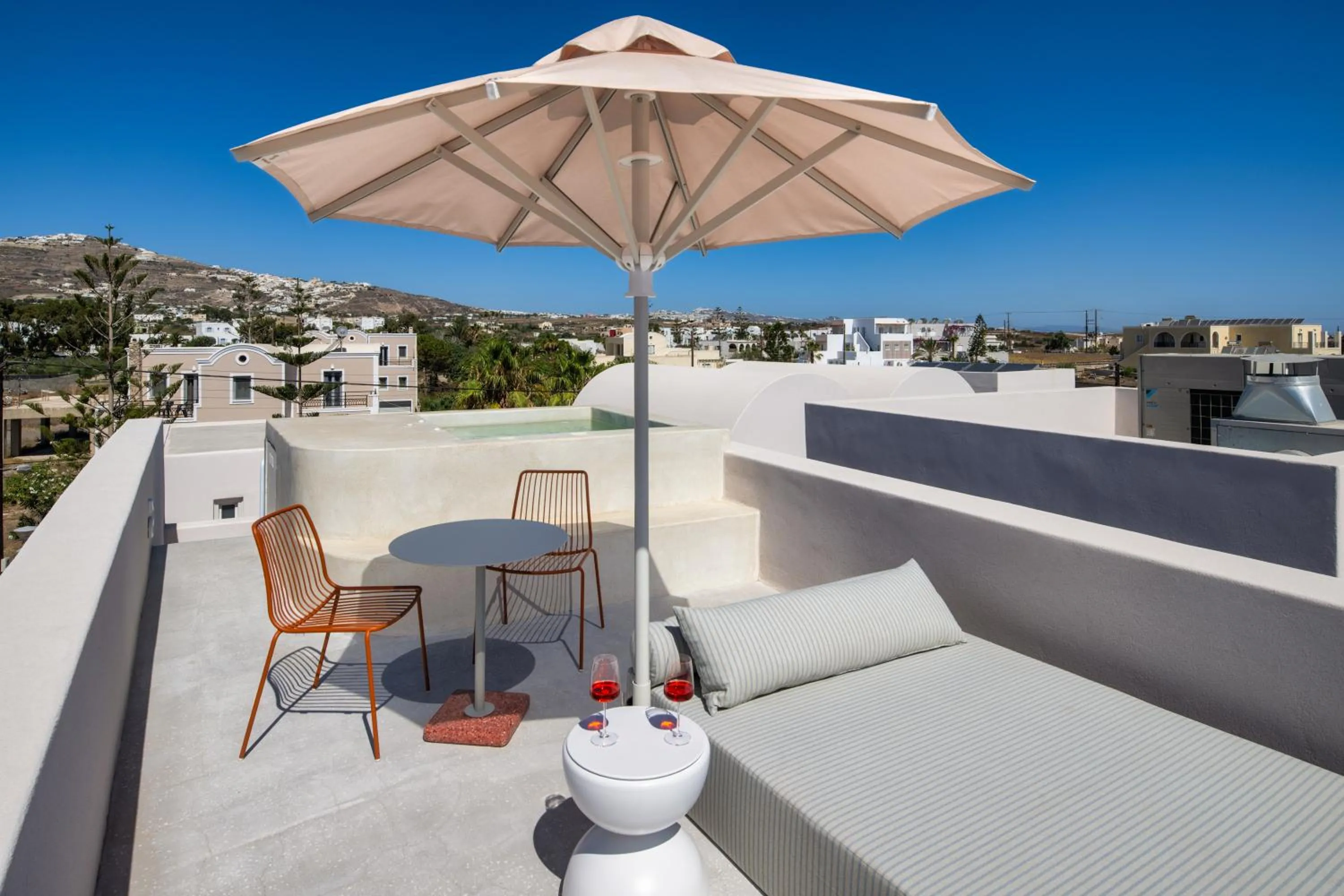 Hot Tub in Viva Nove Suites