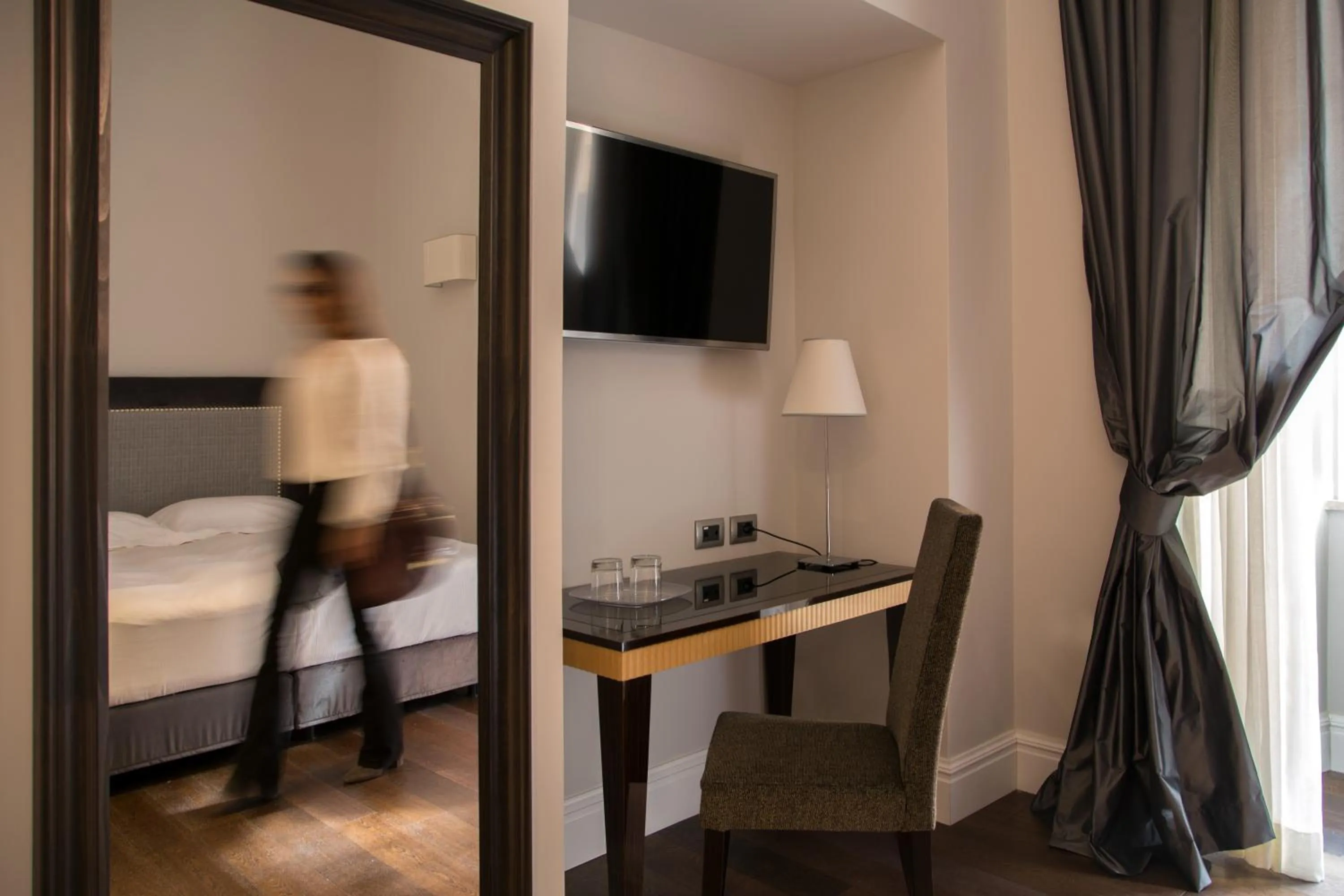 Day, Bed in Tridente Suites