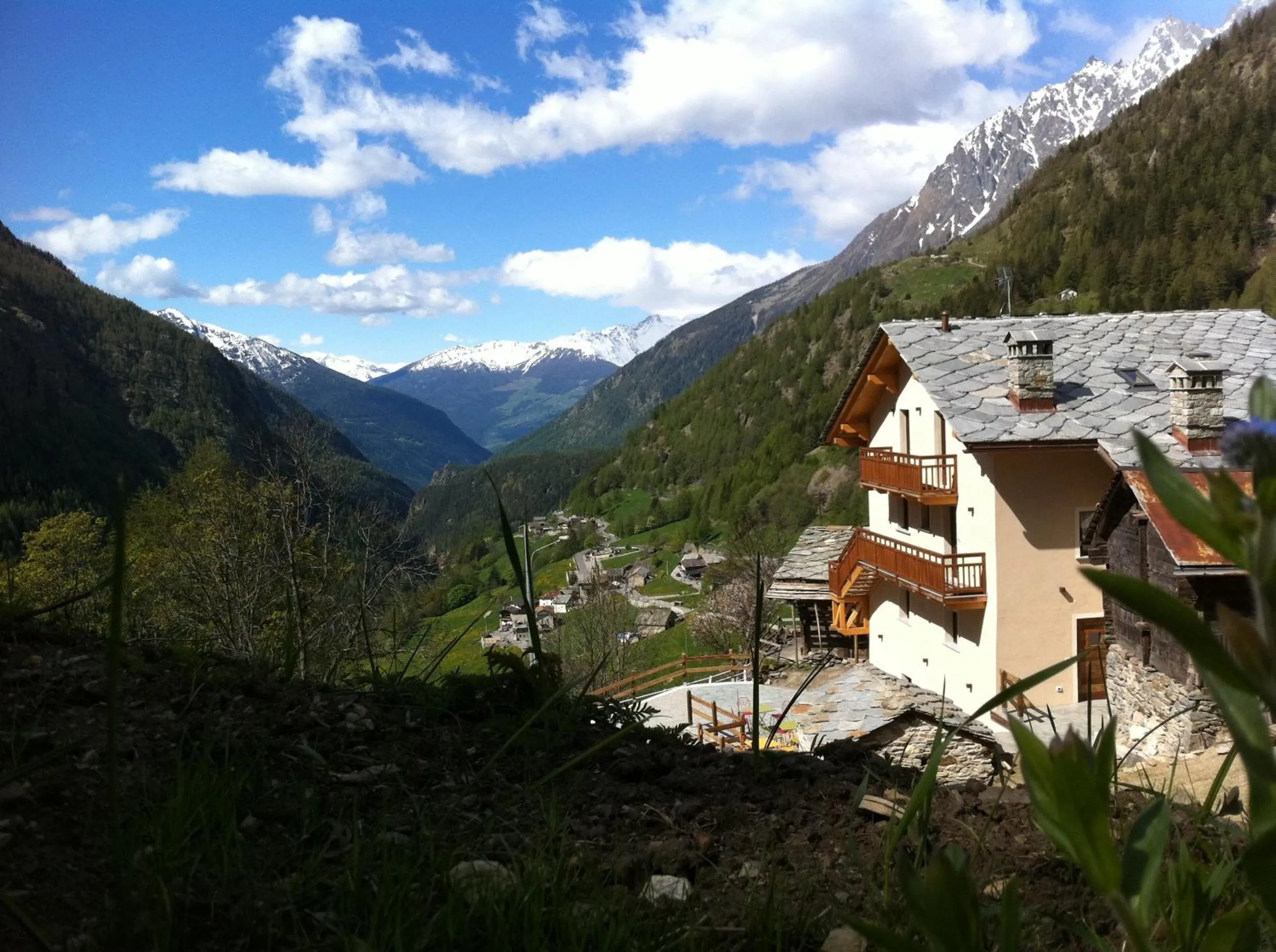 Facade/entrance in Alpe Rebelle