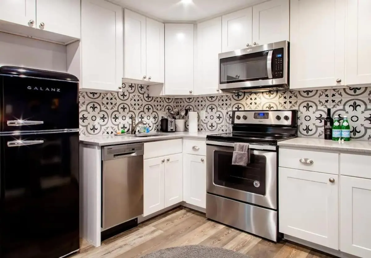 Fantastic Falls Church HomeBase for DC area travel