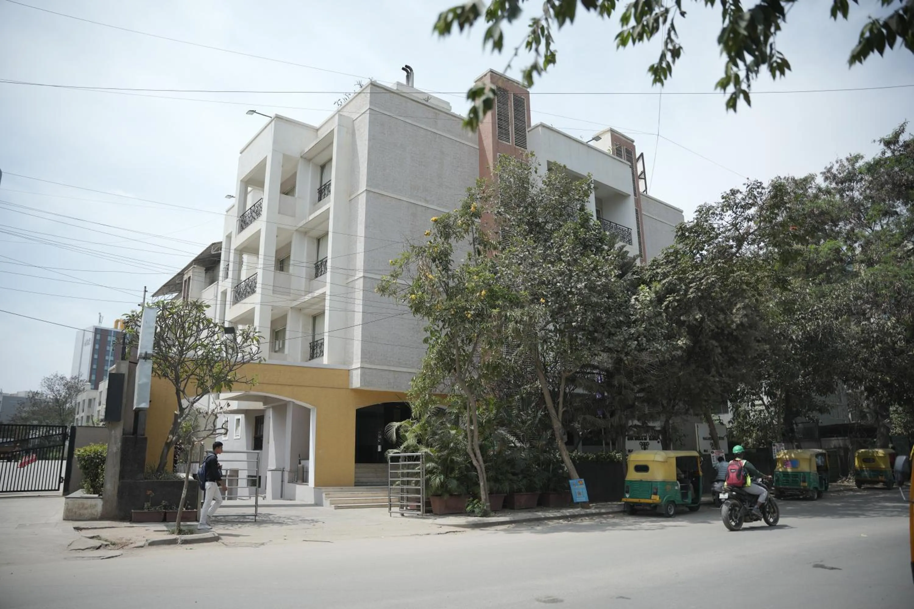Property building in Hotel Nagarjuna Suites