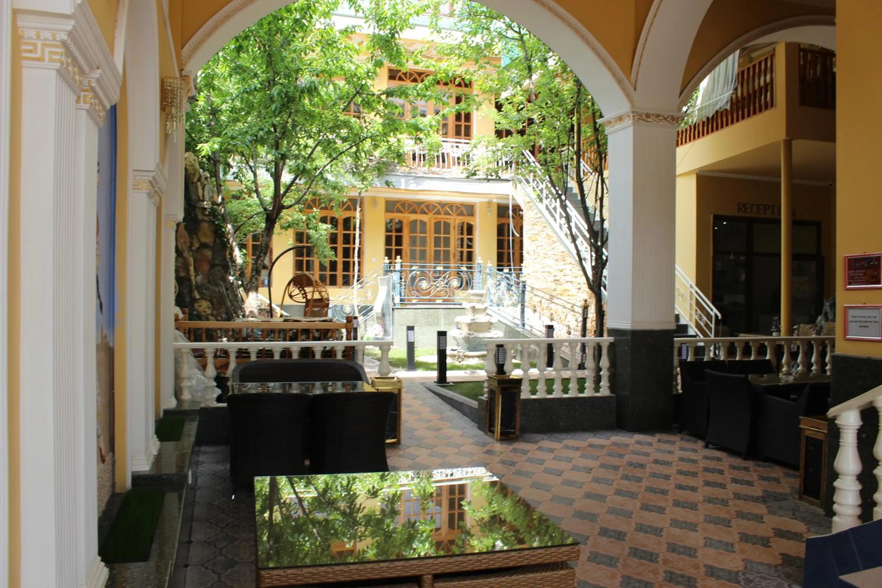 Atlas B&B Hotel