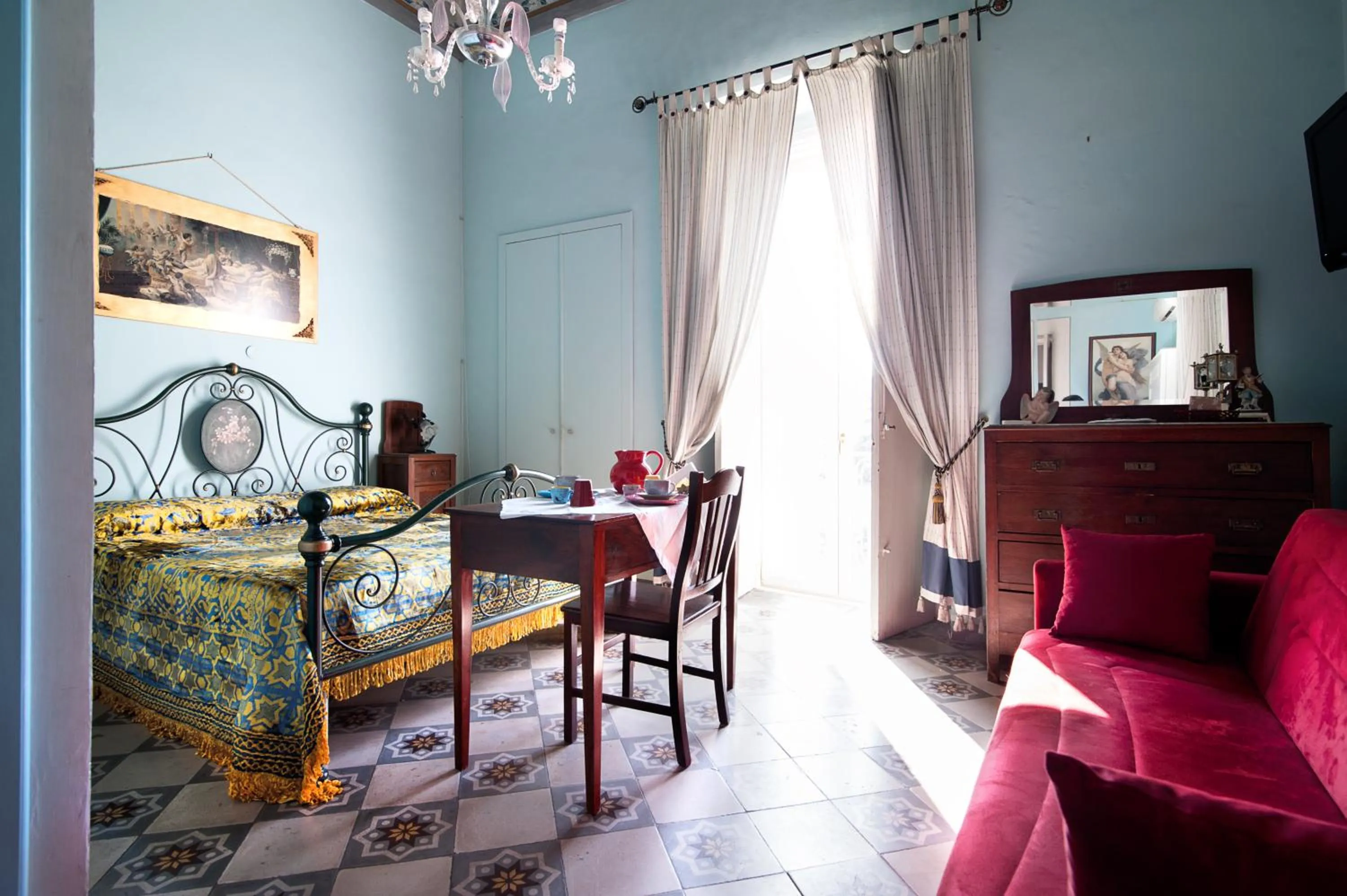 Day in Palazzo Osanna