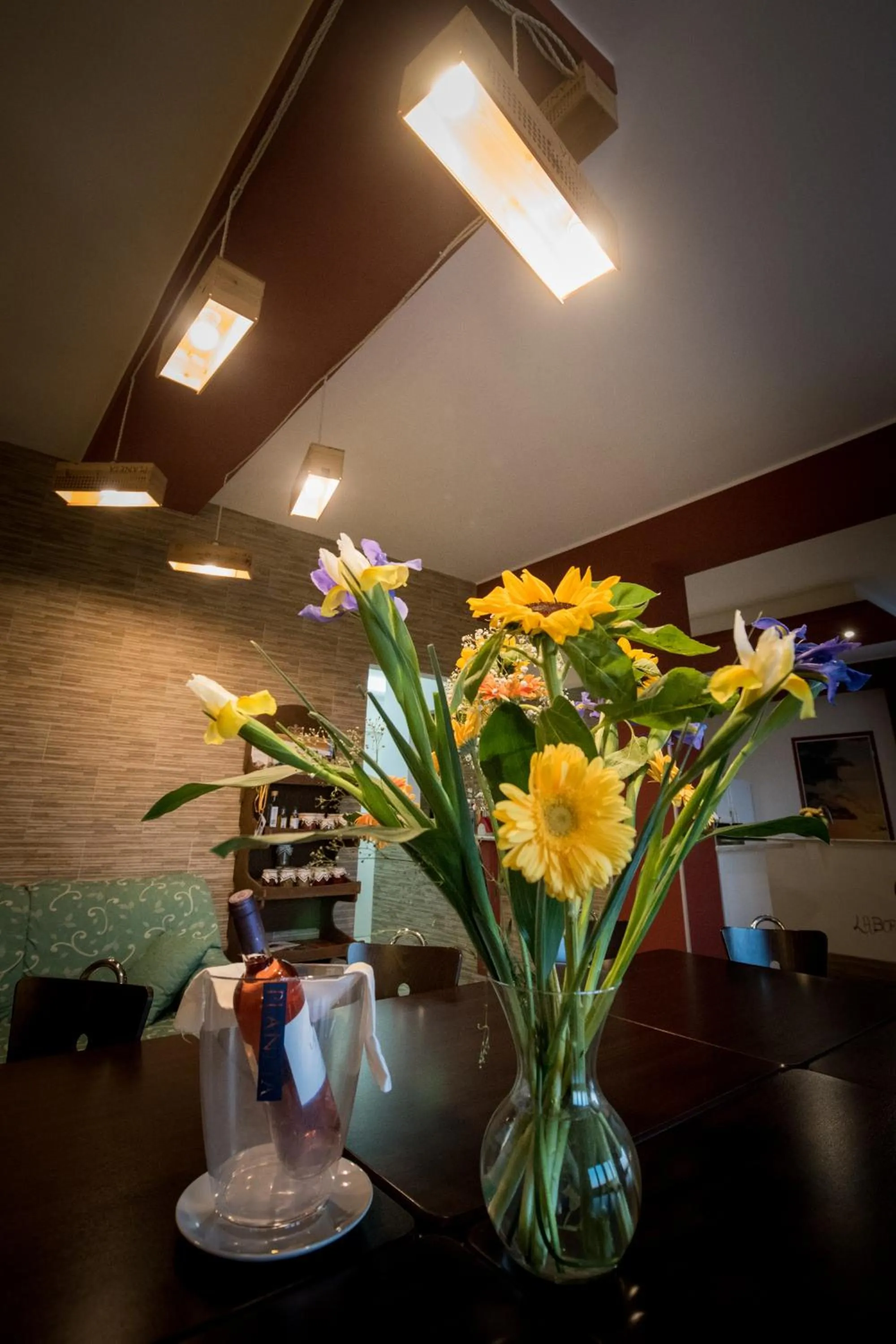 Communal lounge/ TV room in Camagna Country House