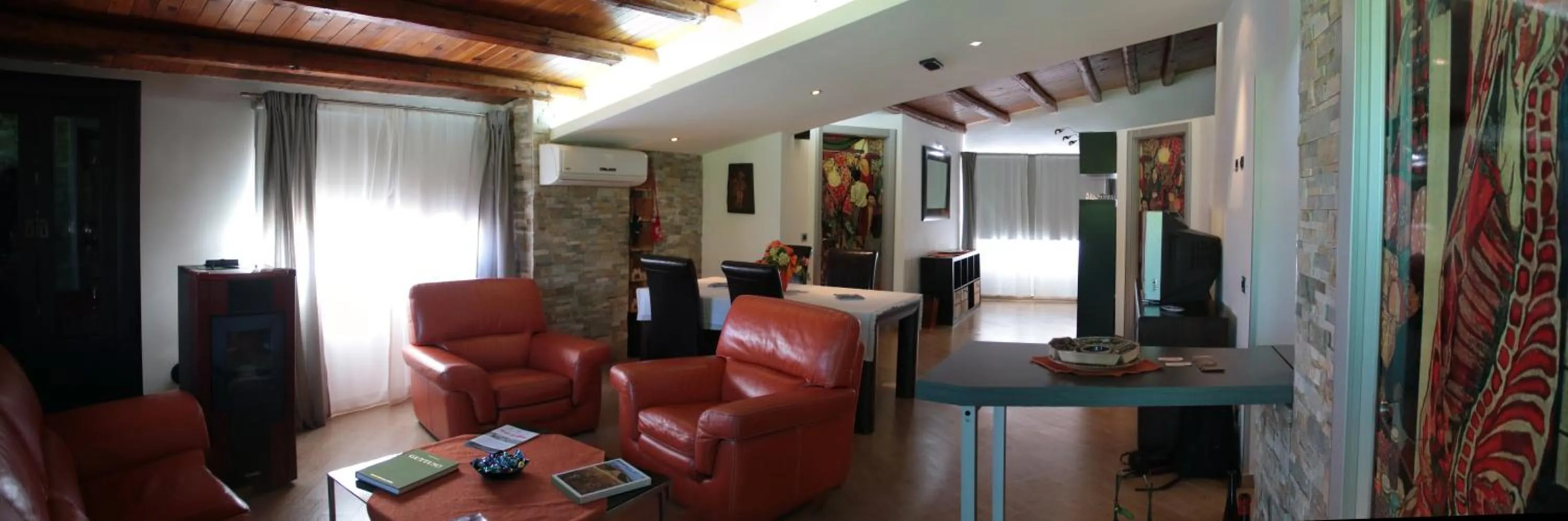 Photo of the whole room in Camagna Country House