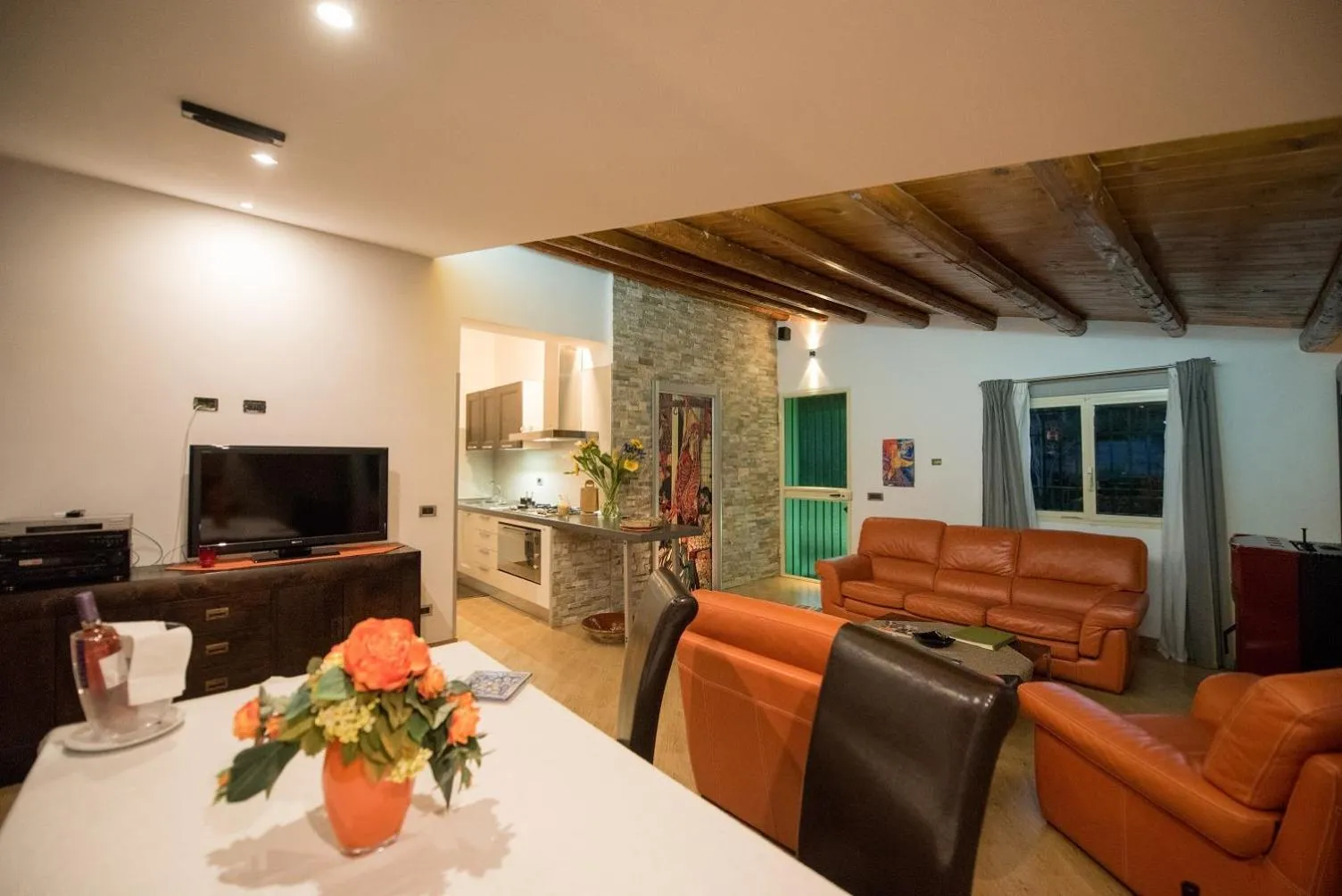 Dining area in Camagna Country House