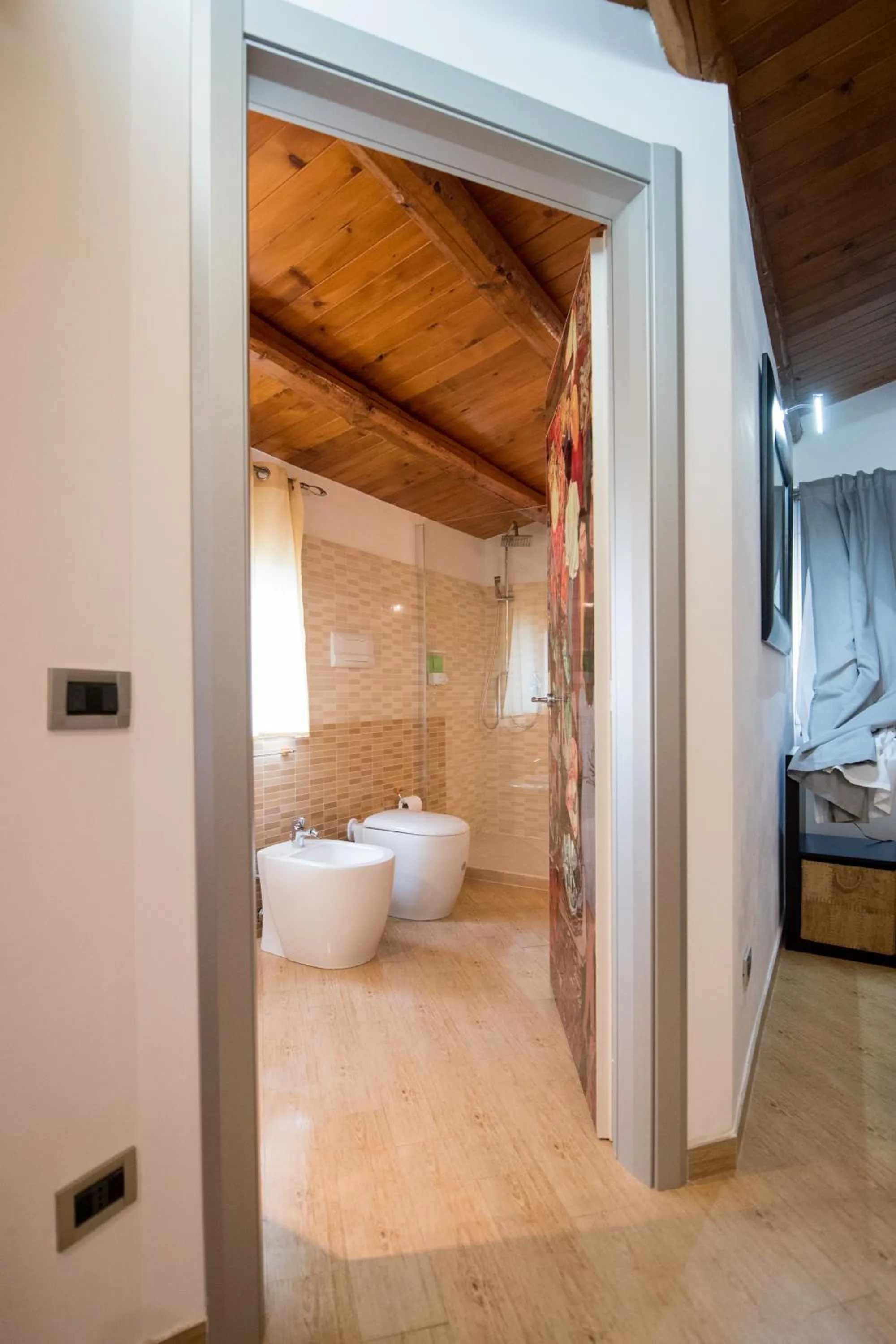 Shower, Bed in Camagna Country House