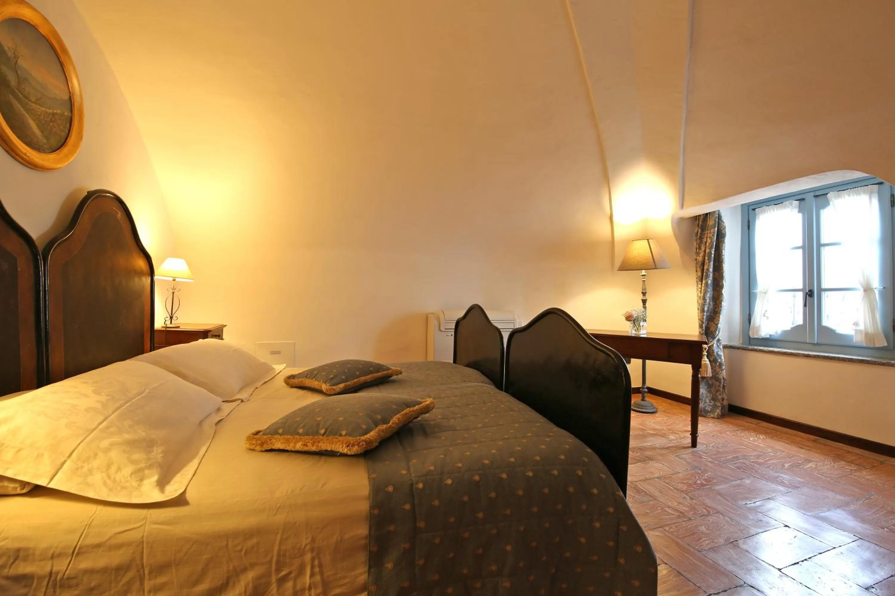 Bed in Palazzo Del Vicerè