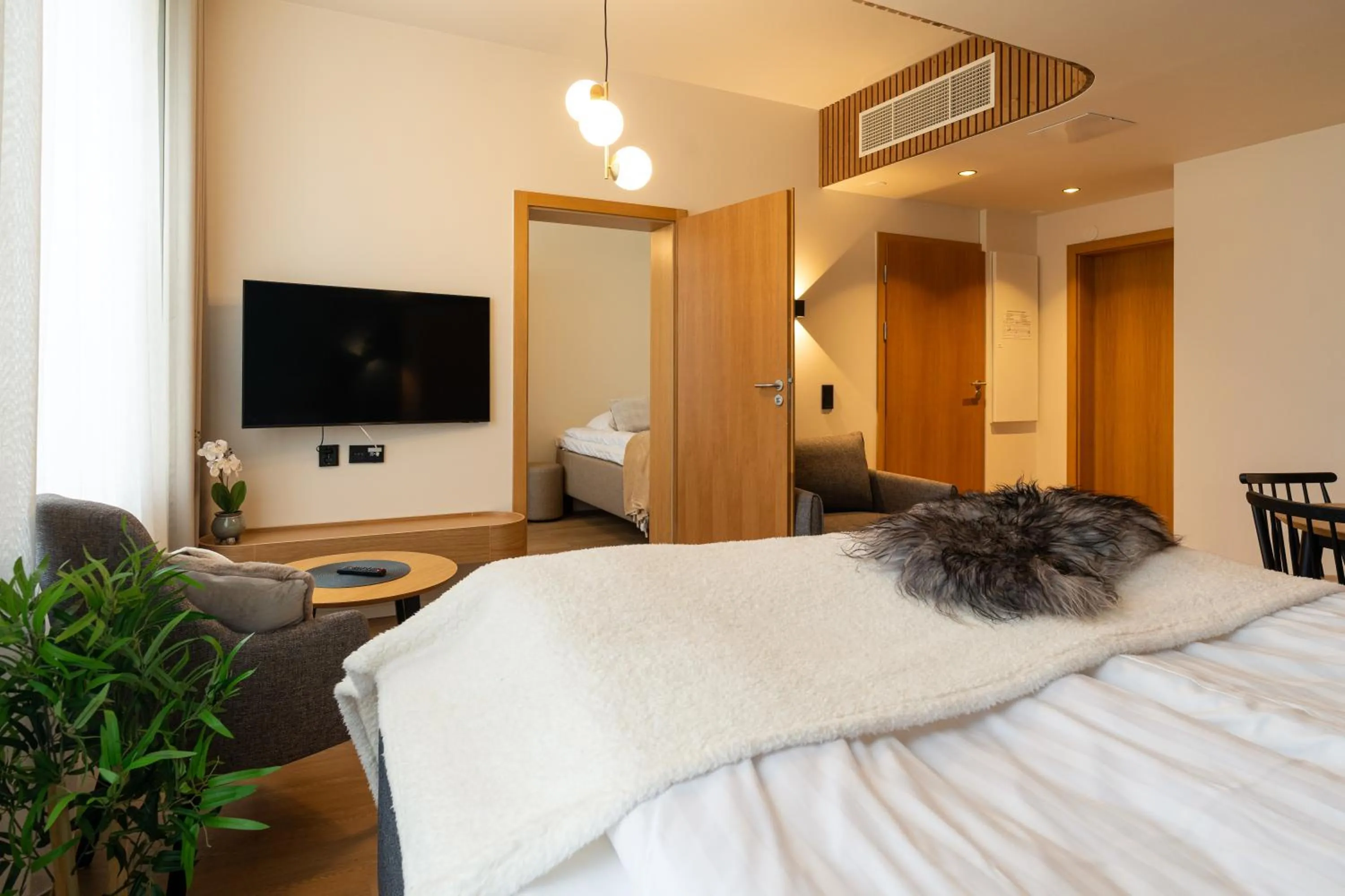 Bed in Postmaster Hotel