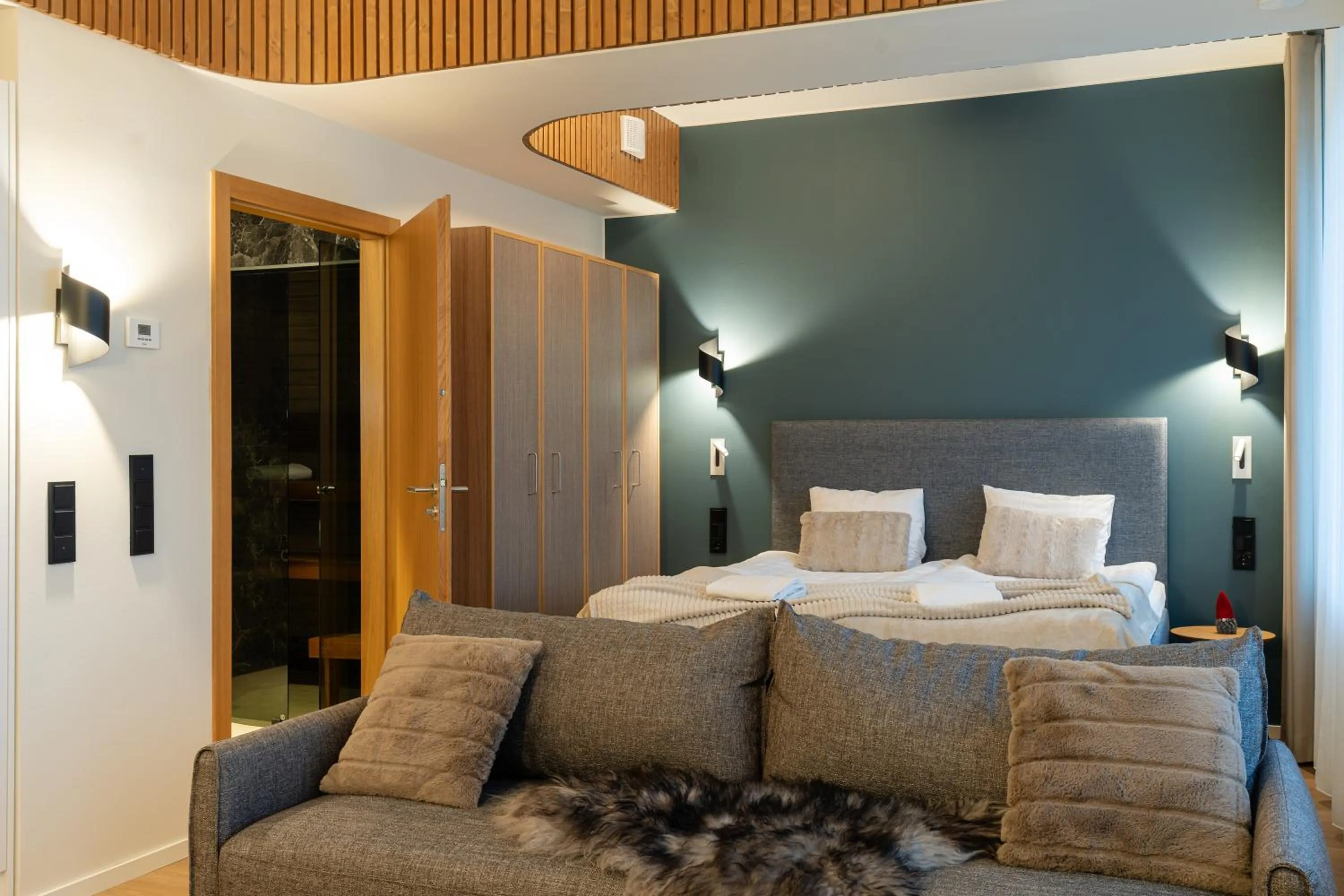 Bed in Postmaster Hotel