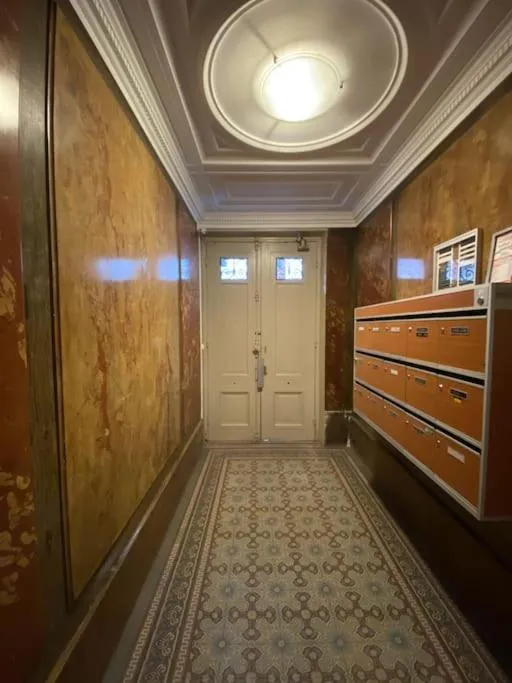 Charming Flat in Montmartre - Imhost