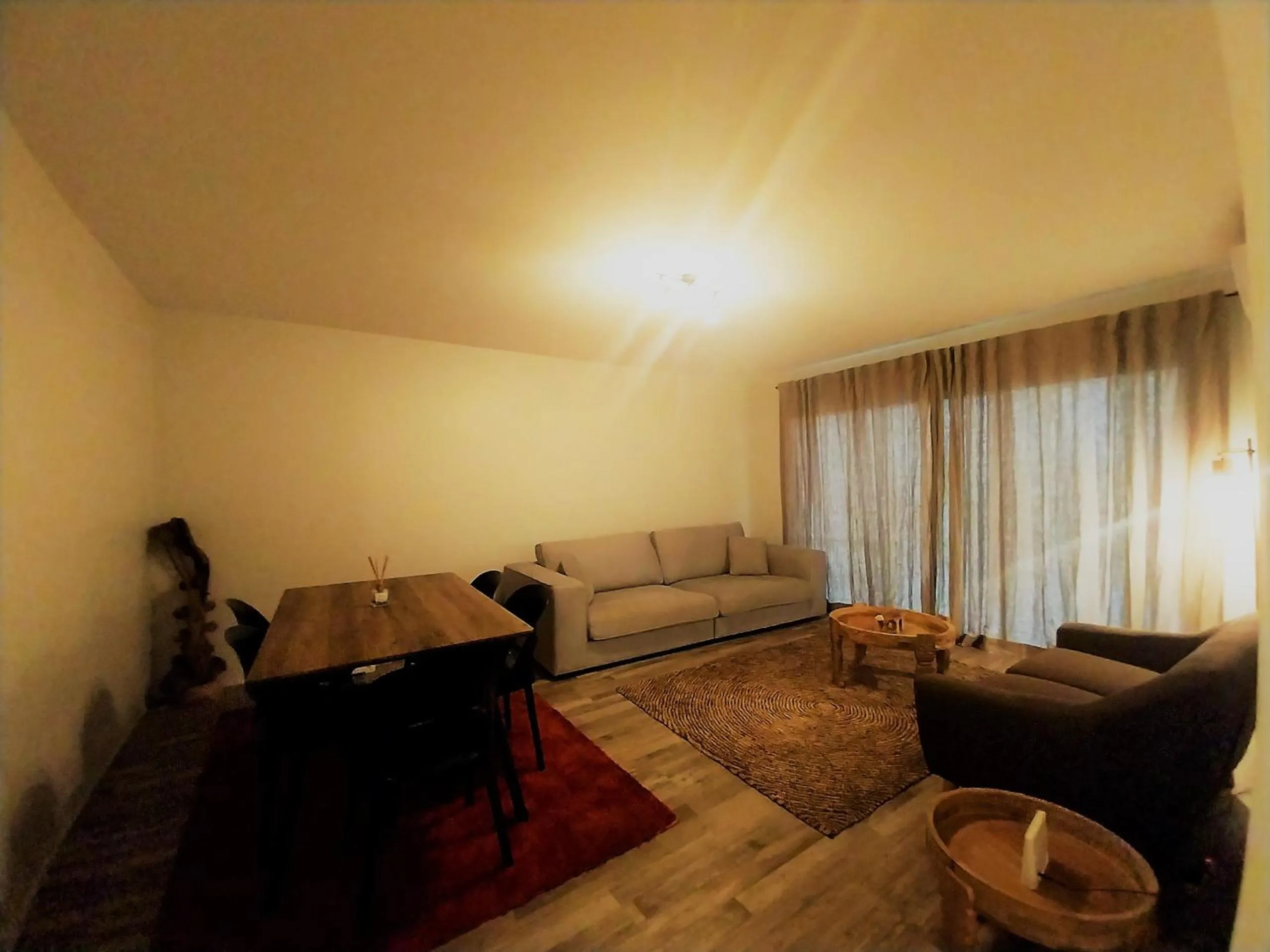 Living room in TAHITI - Urban Maohi Cottage