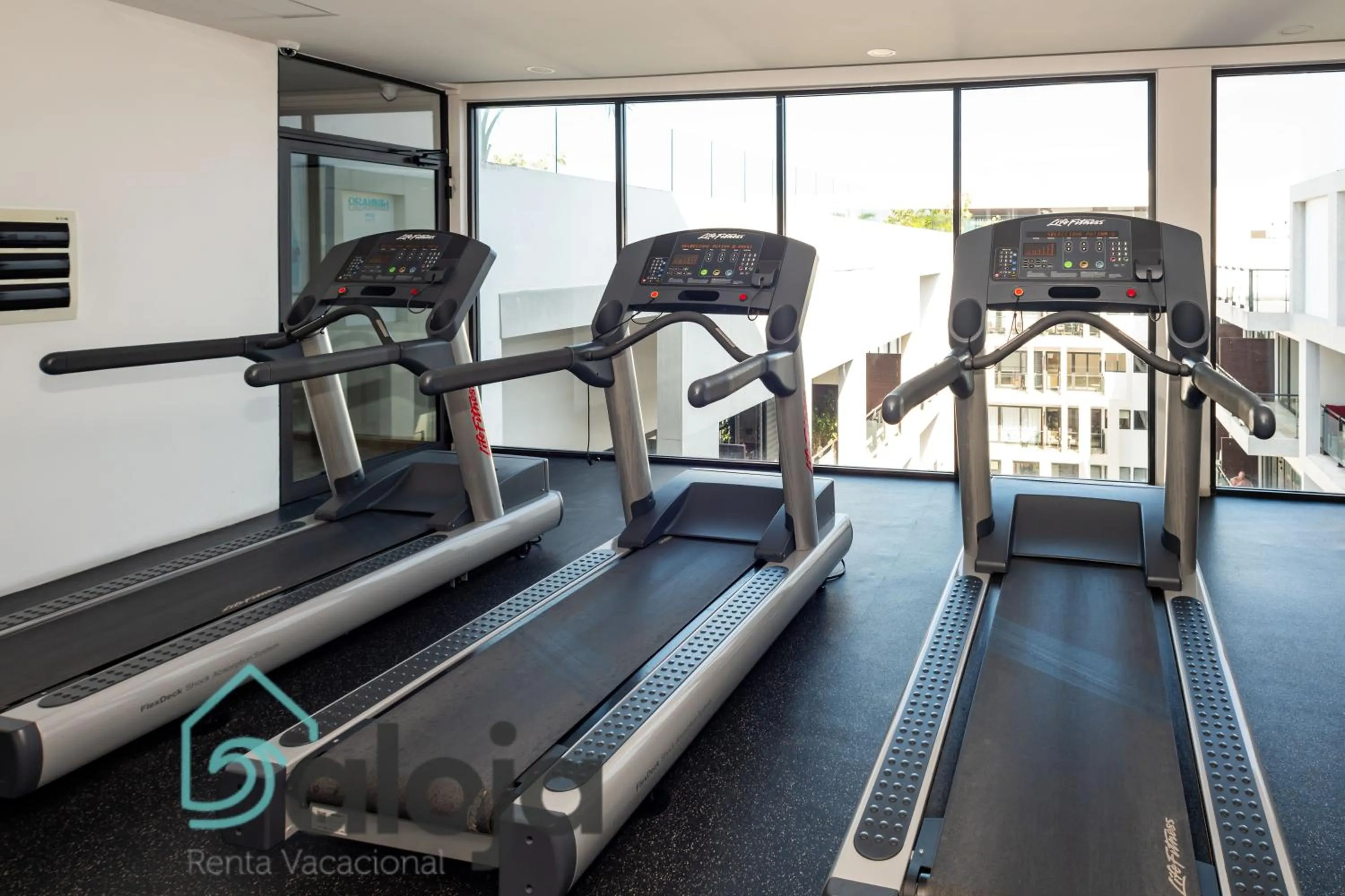 Fitness centre/facilities in Ipana condo unos pasos de 5ta Avenida
