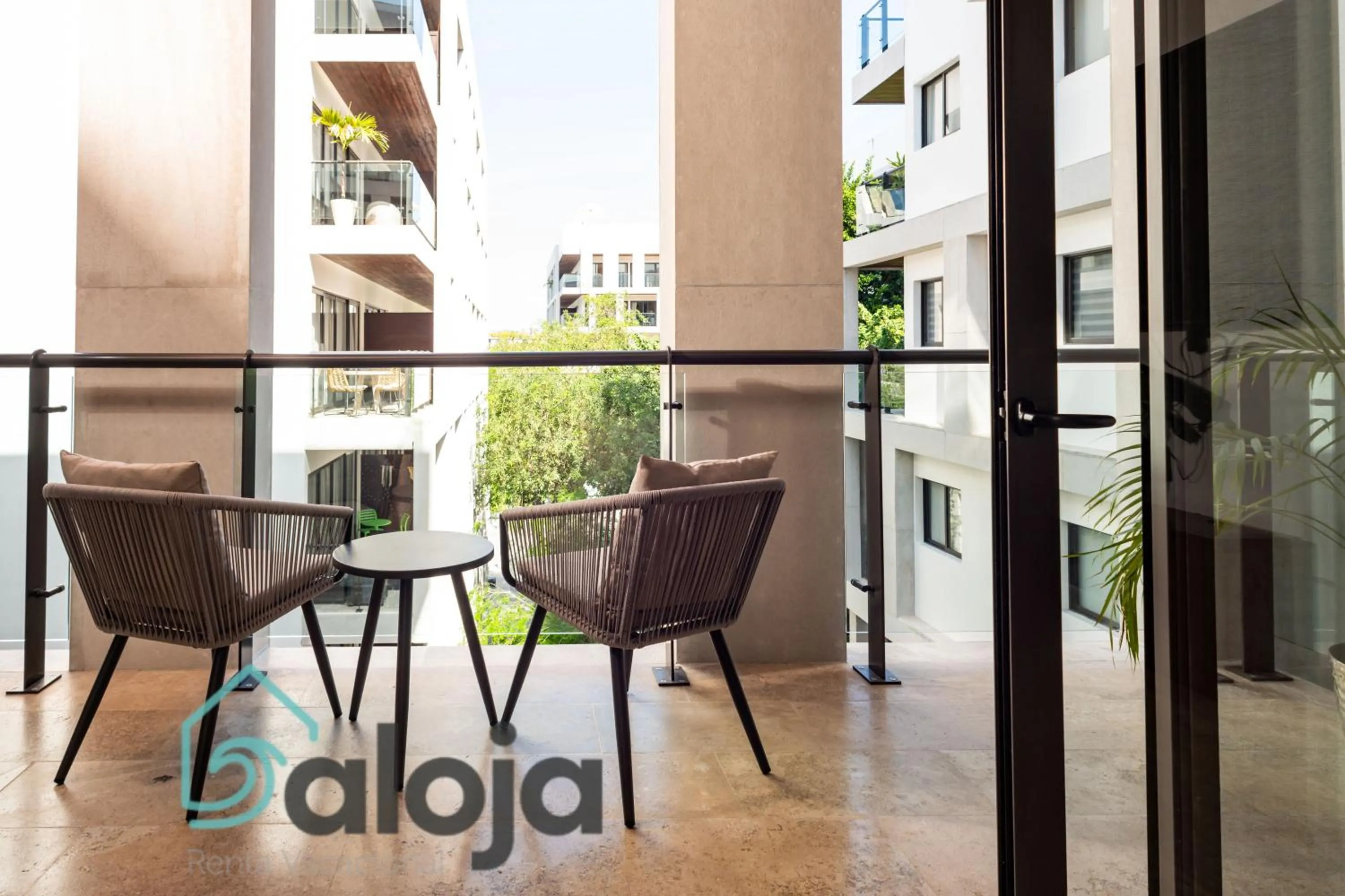 Balcony/Terrace in Ipana condo unos pasos de 5ta Avenida