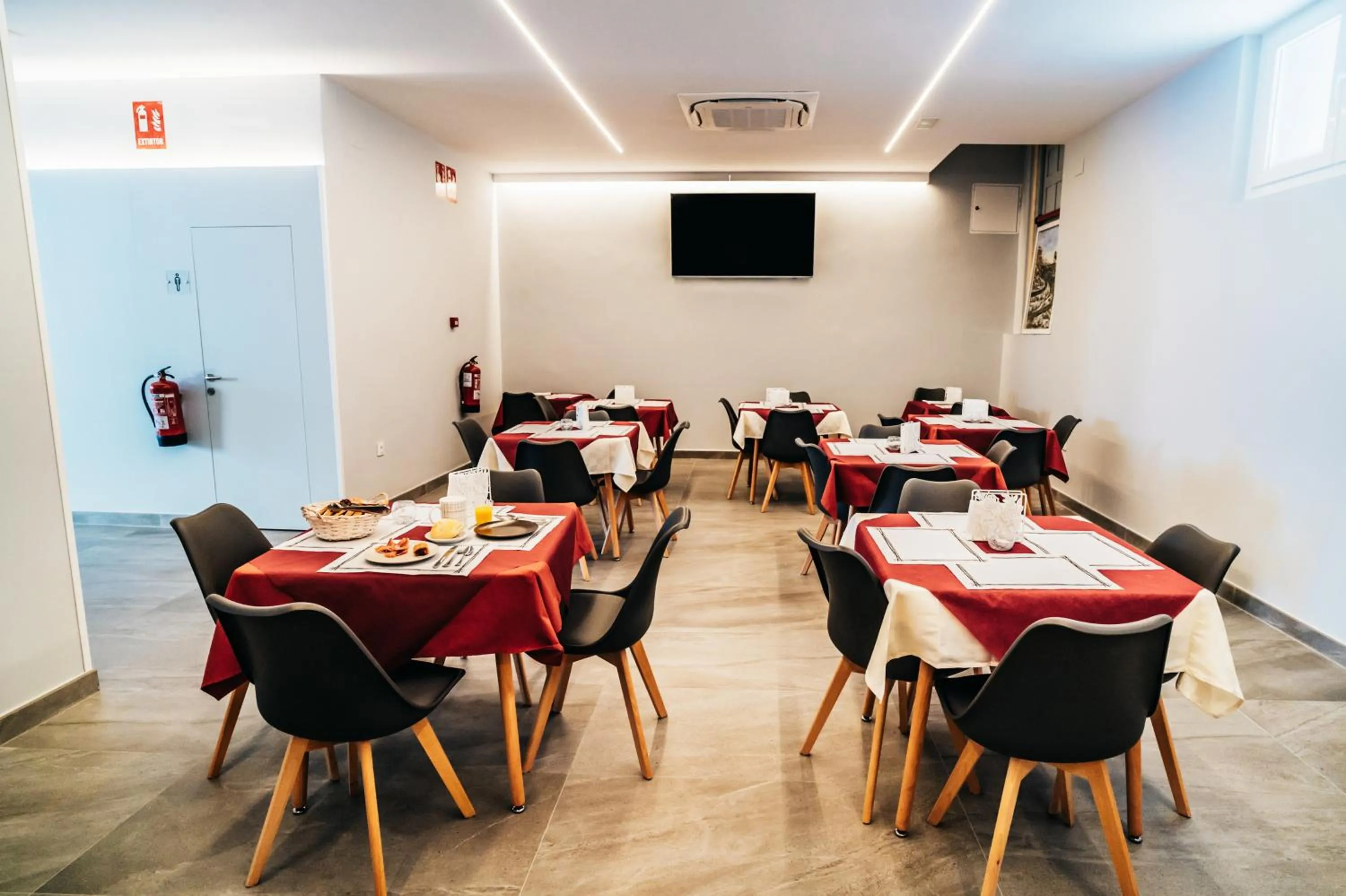 Food close-up, Restaurant/Places to Eat in Arevalos Hotel