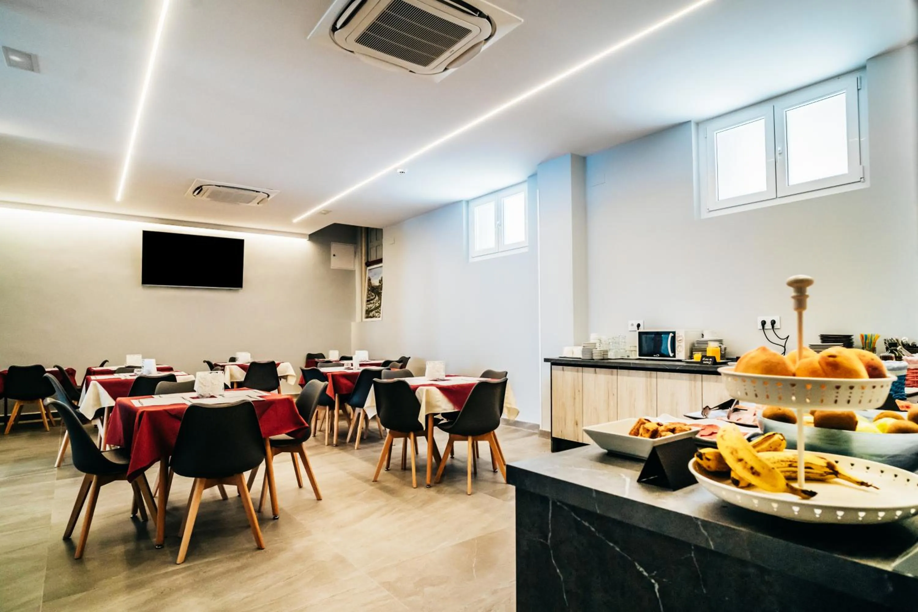 Food close-up, Restaurant/Places to Eat in Arevalos Hotel