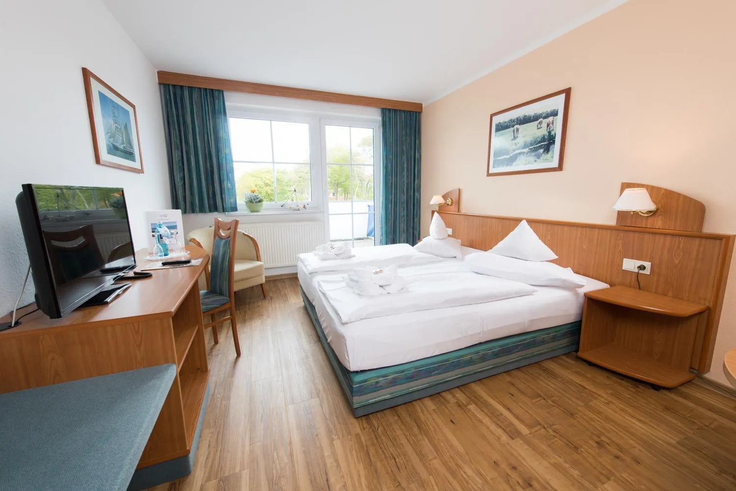 Photo of the whole room, Bed in Hotel Ostseewoge