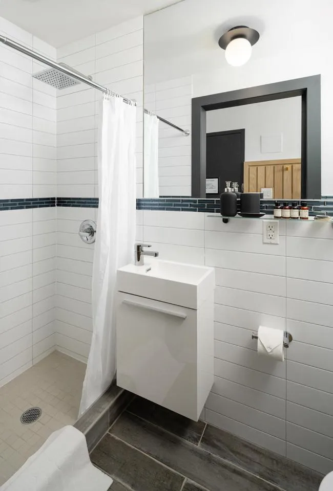 Bathroom in Little Charlie Hotel