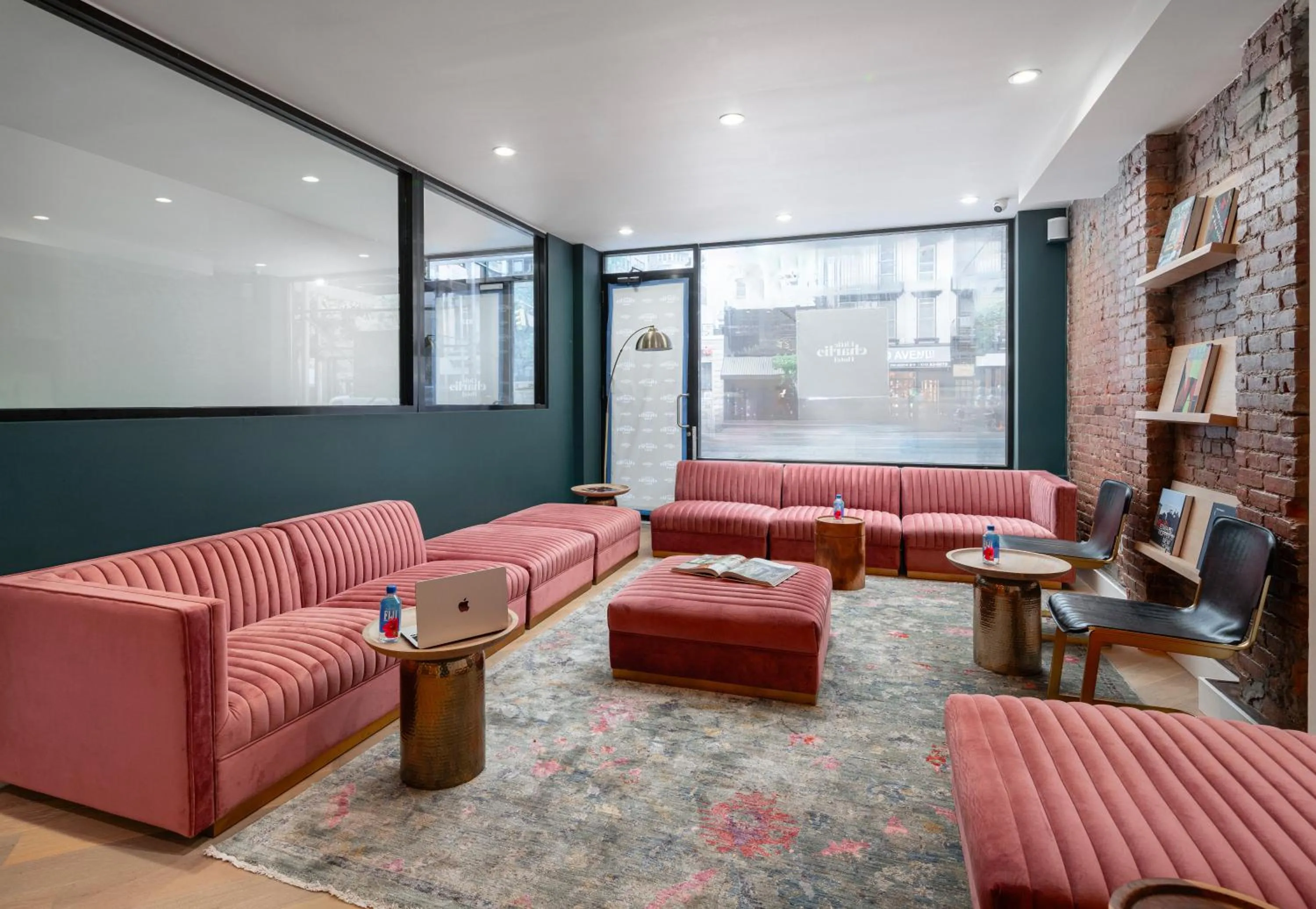 Lobby or reception in Little Charlie Hotel