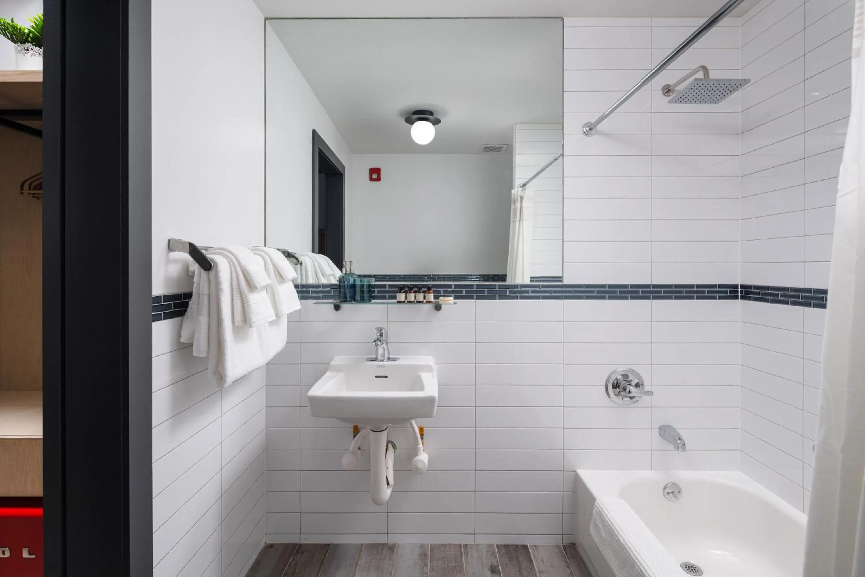 Bathroom in Little Charlie Hotel