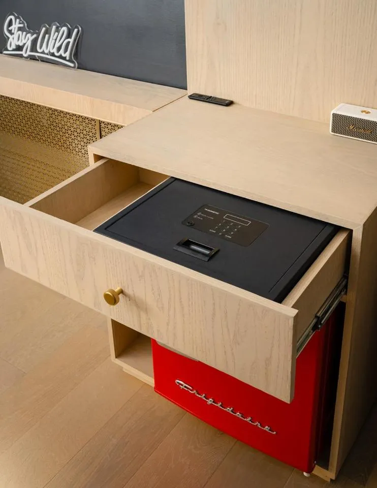 safe in Little Charlie Hotel