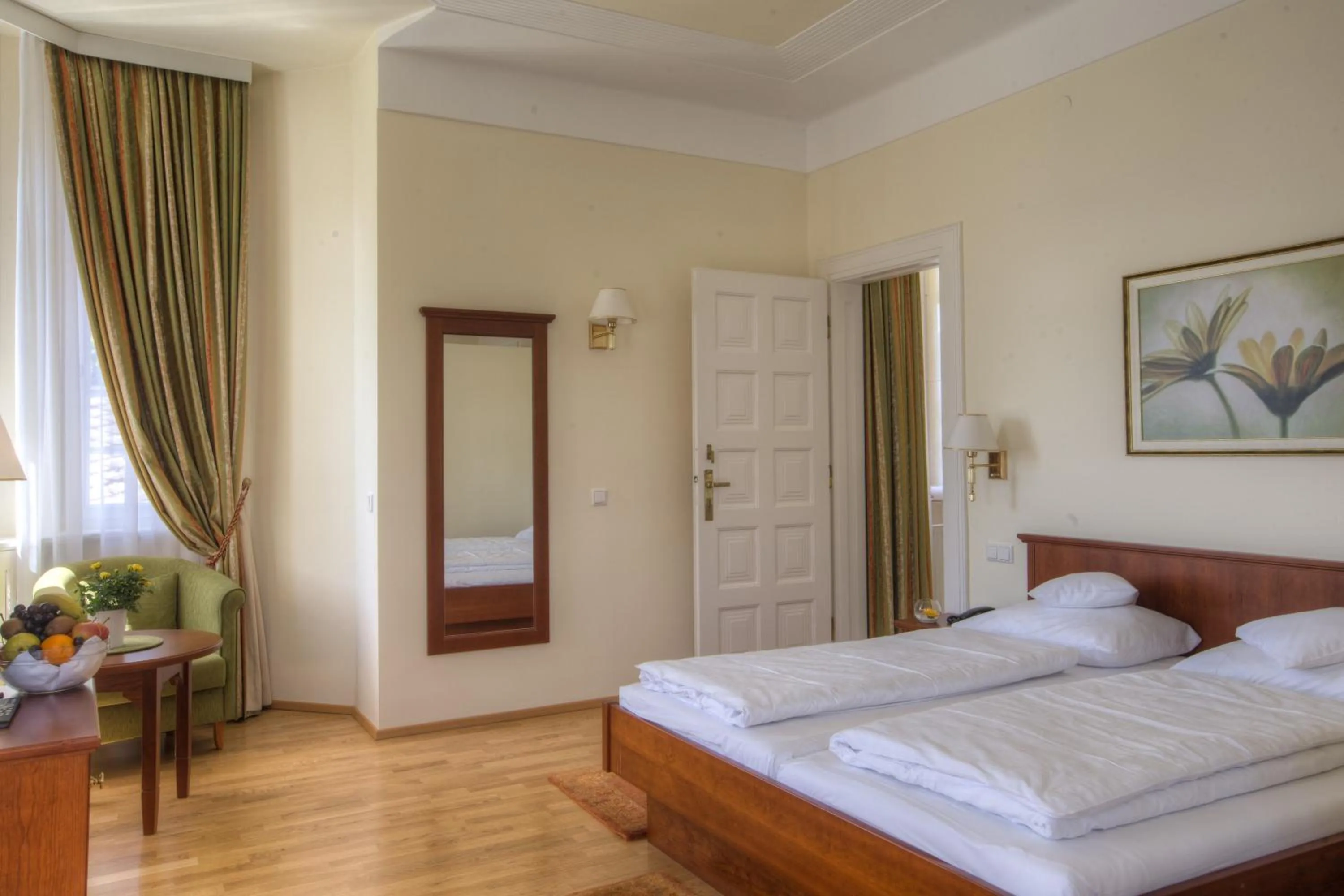 Bed in Seehotel Billroth