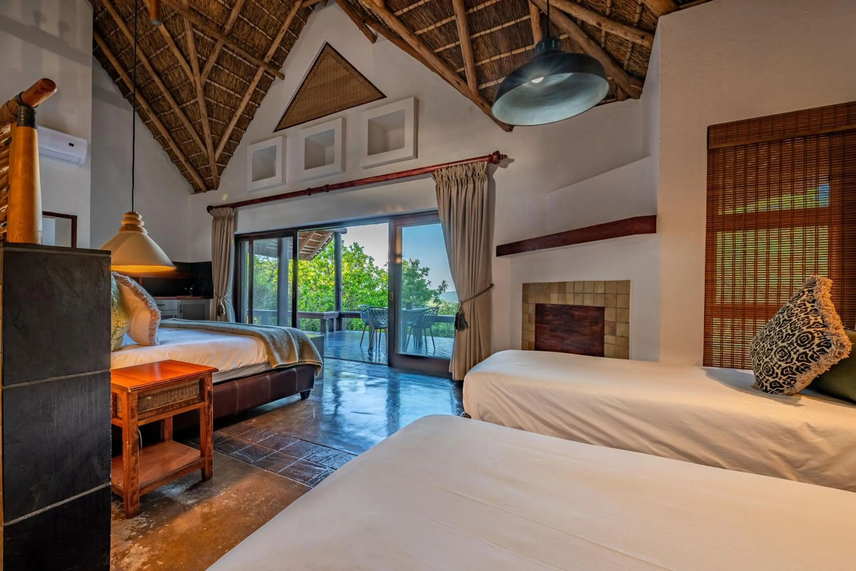 Bedroom, Bed in Muluwa Lodge