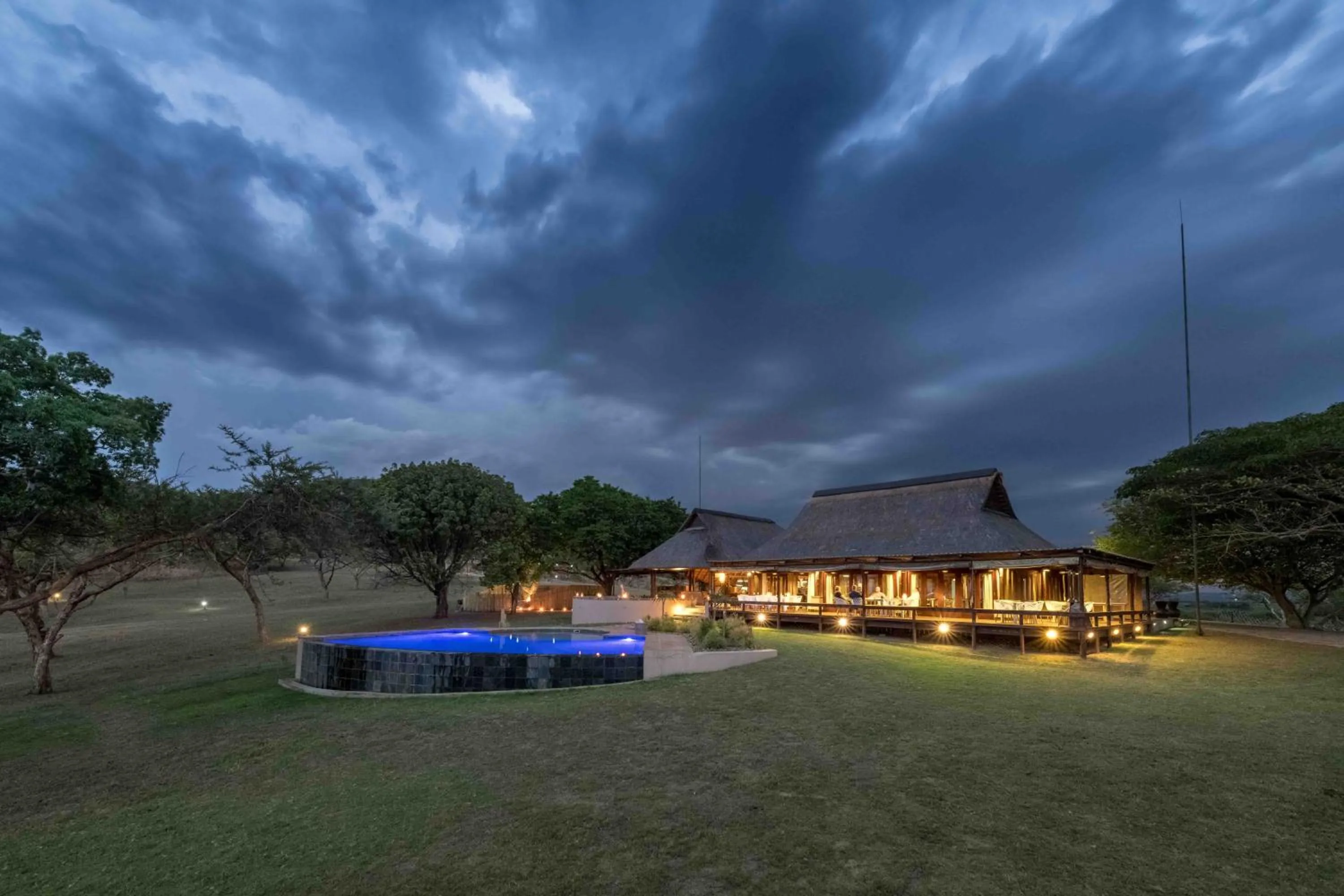 Restaurant/places to eat, Property Building in Muluwa Lodge