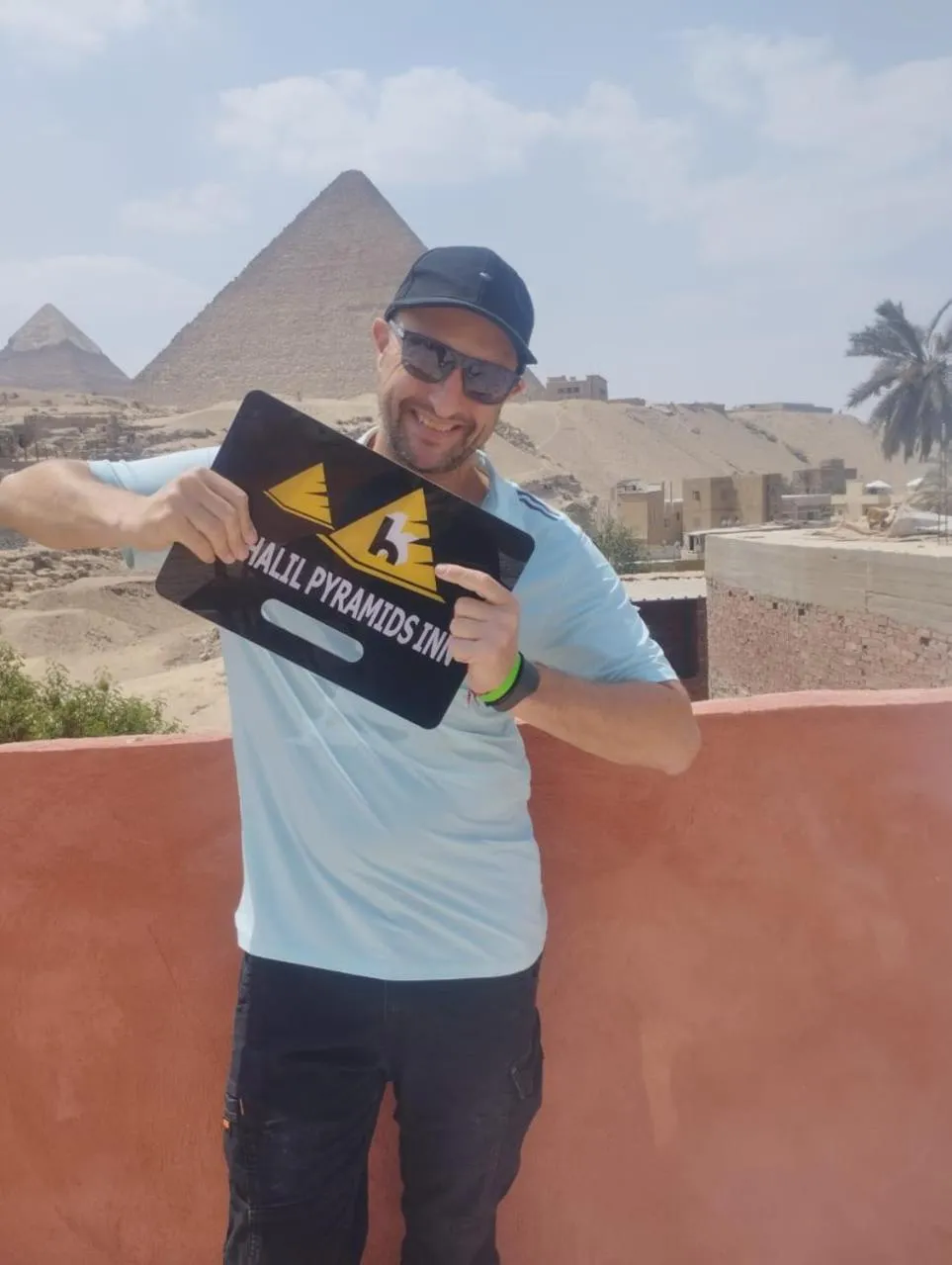 Mountain view in El Khalil Pyramids View Inn