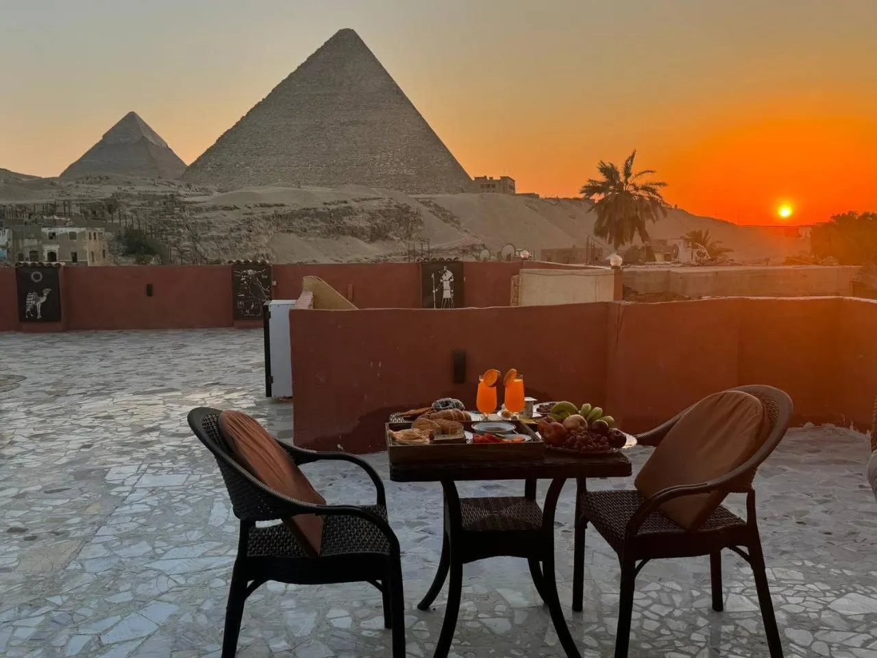 Food and drinks in El Khalil Pyramids View Inn