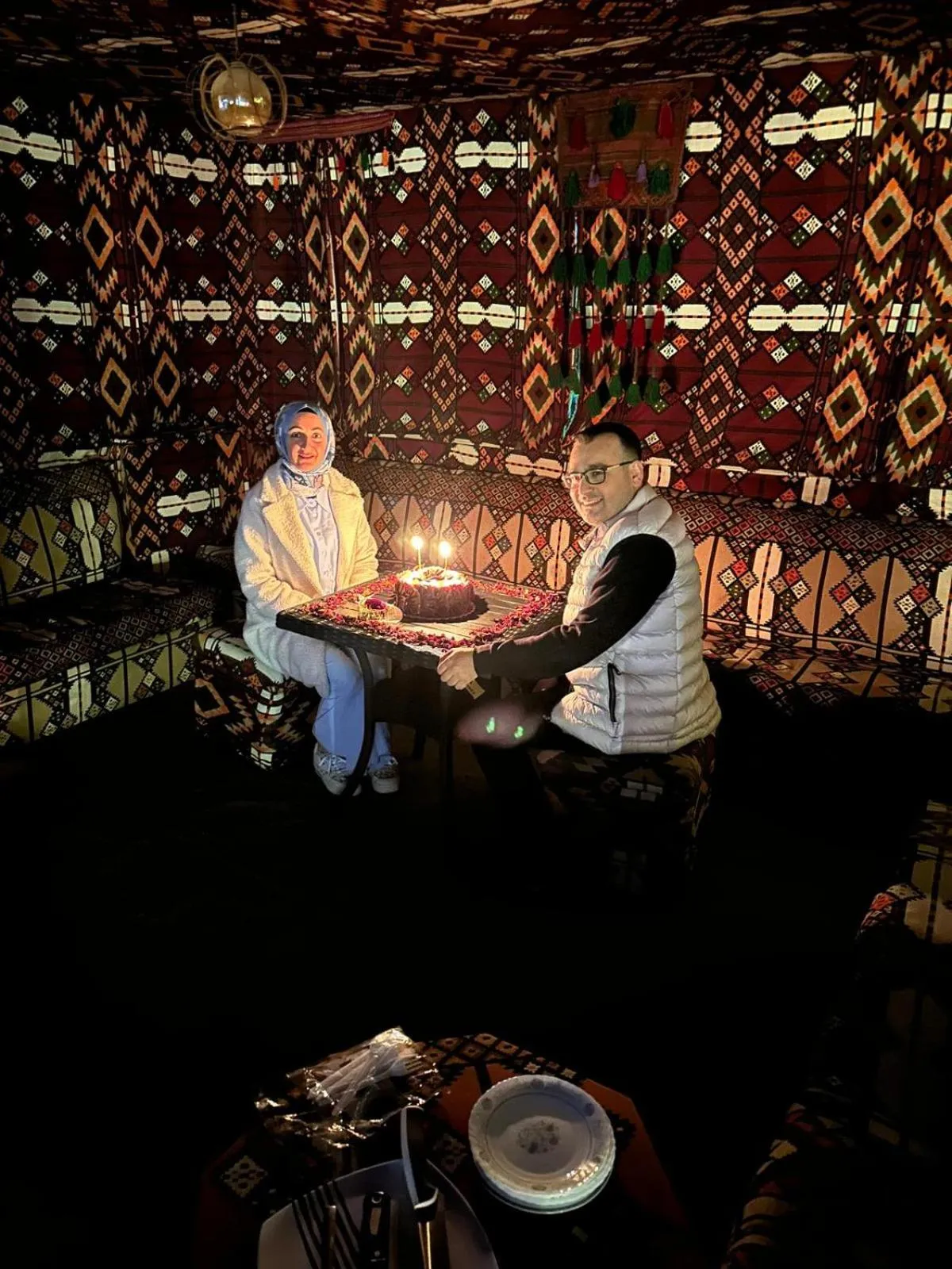 group of guests in El Khalil Pyramids View Inn