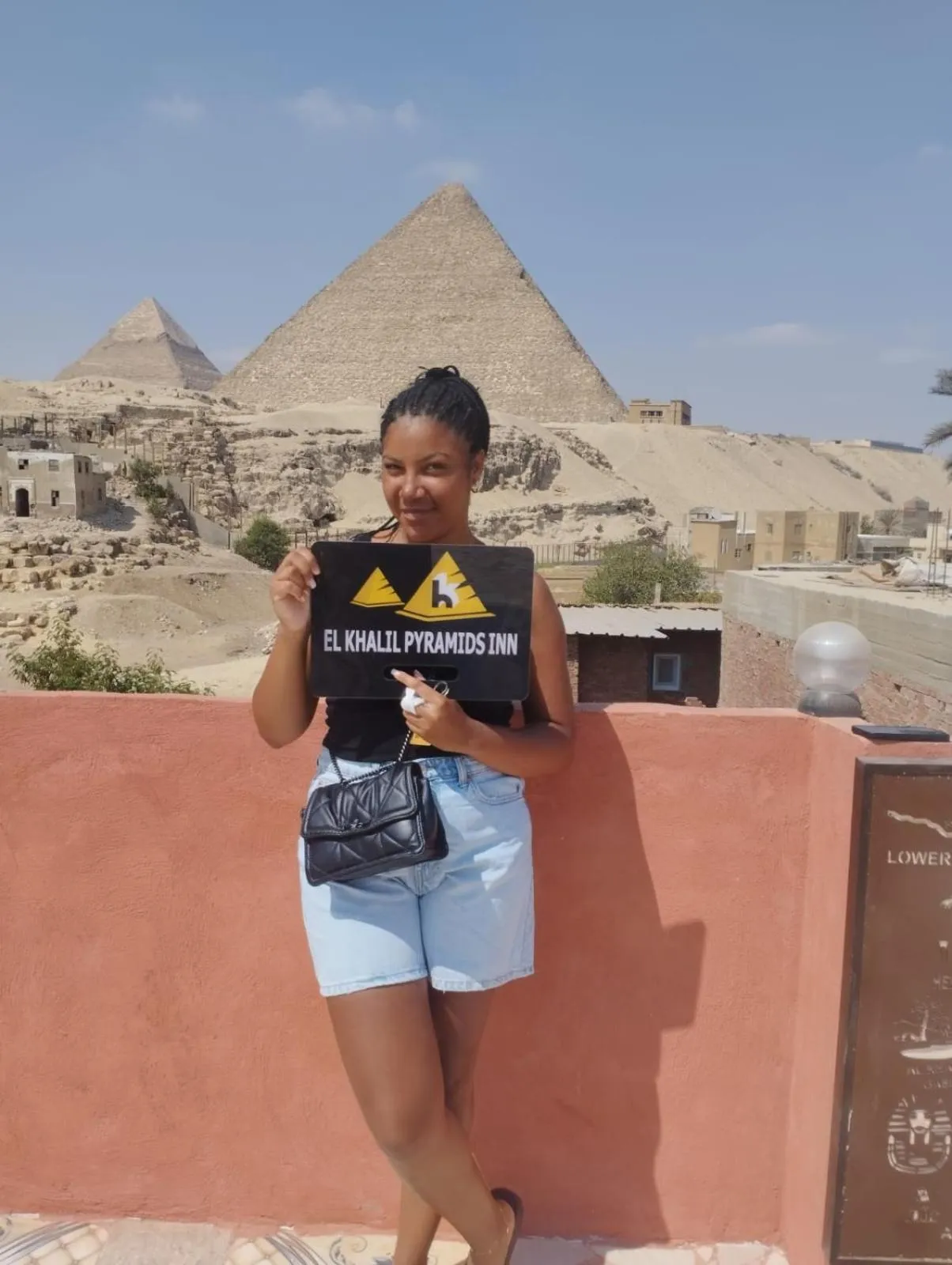 Guests in El Khalil Pyramids View Inn