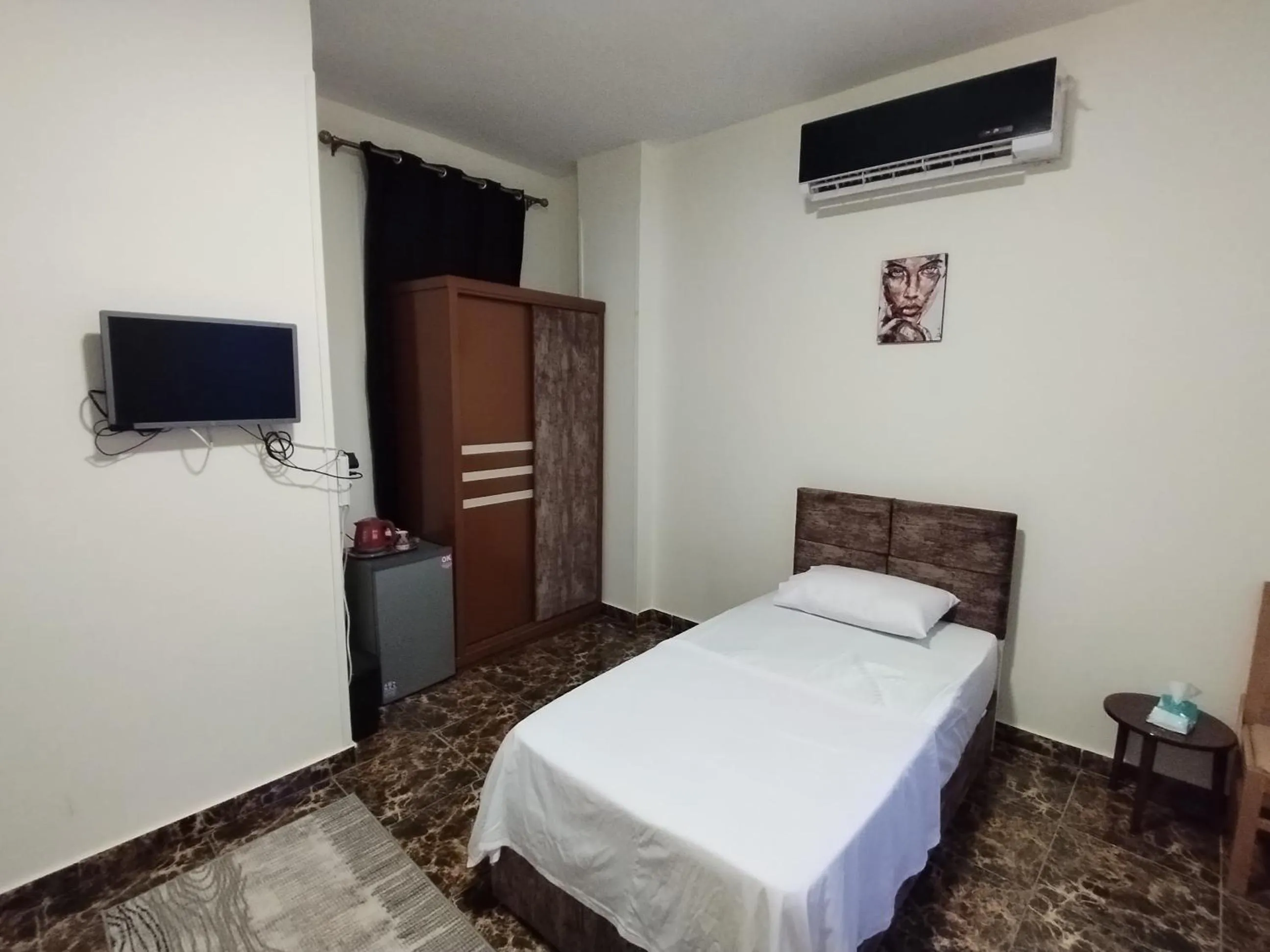 Bedroom, Bed in El Khalil Pyramids View Inn