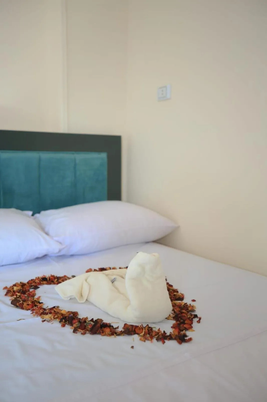 Bedroom, Bed in El Khalil Pyramids View Inn