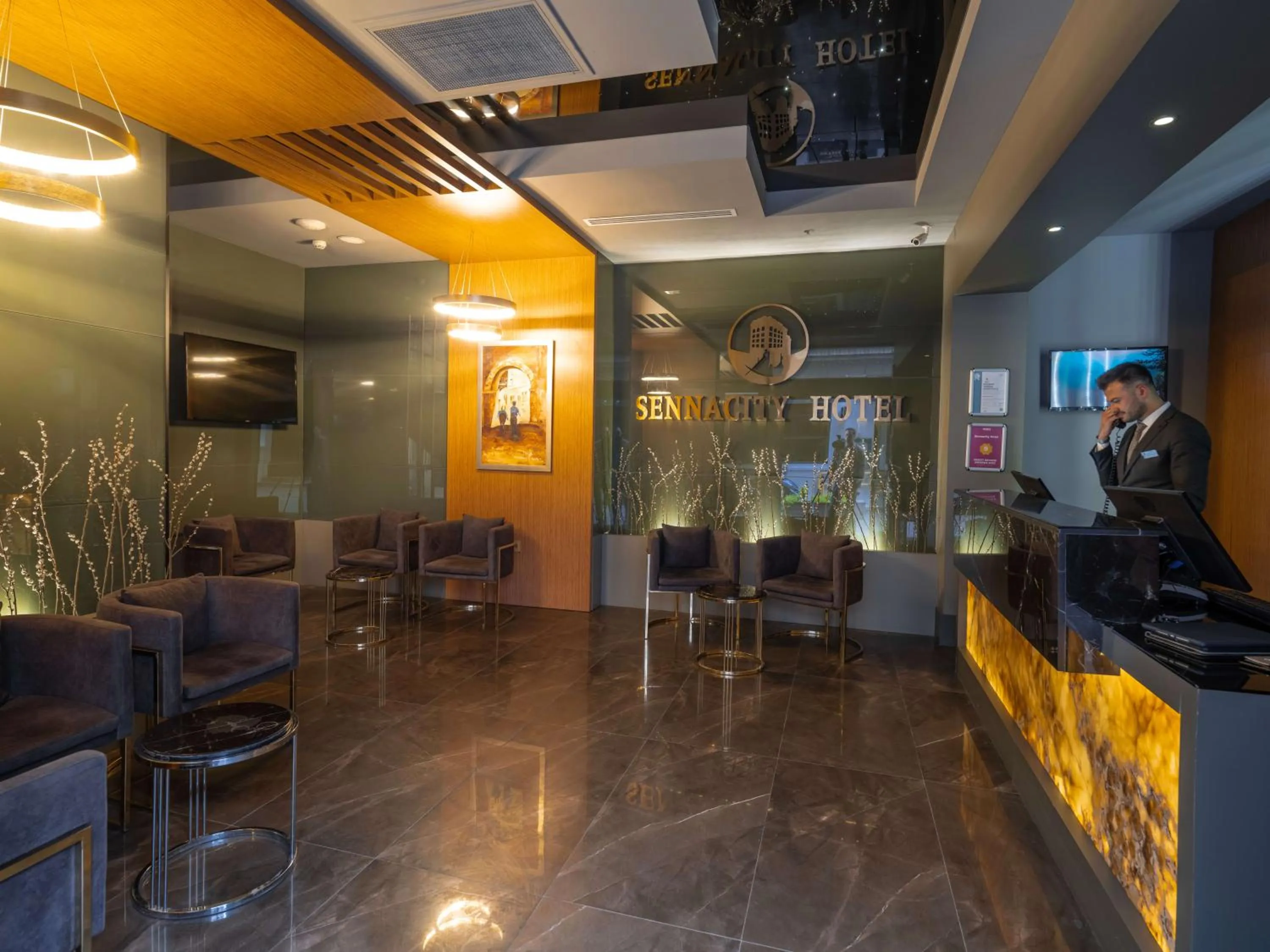 Lobby or reception in SennaCity Hotel