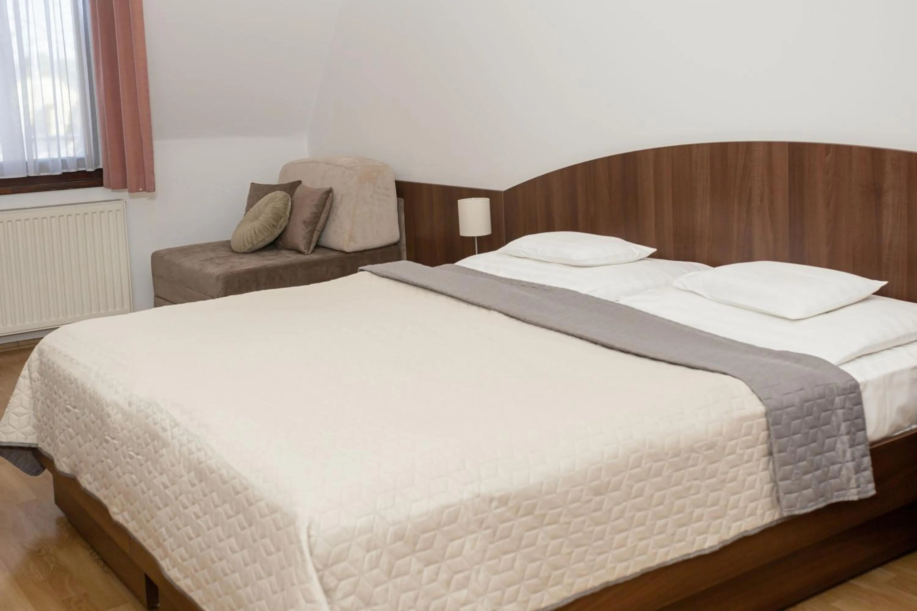 Bed in Tercia Hubertus Panzió