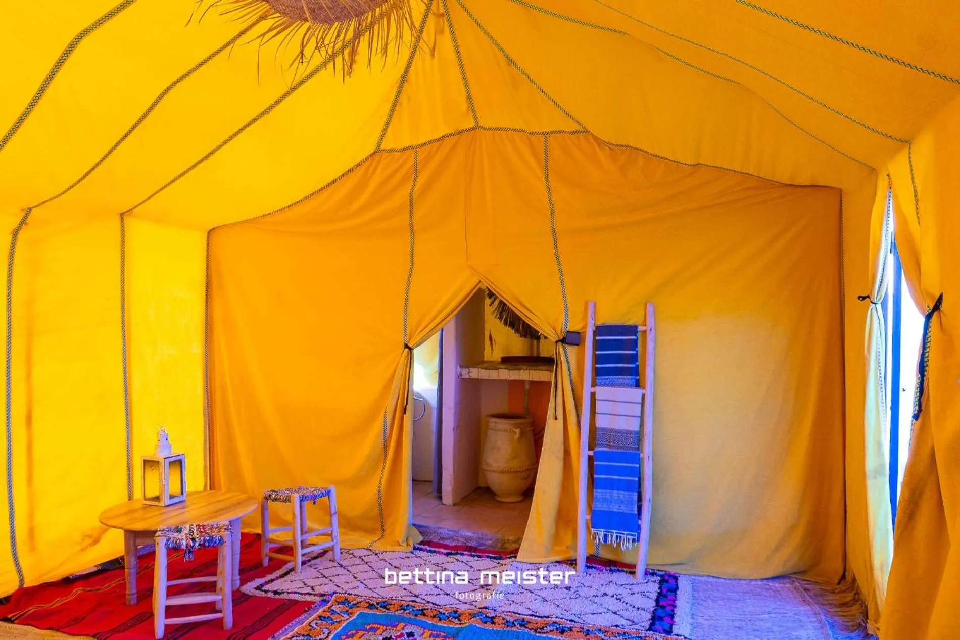 Shower, Bed in Tinfou desert camp