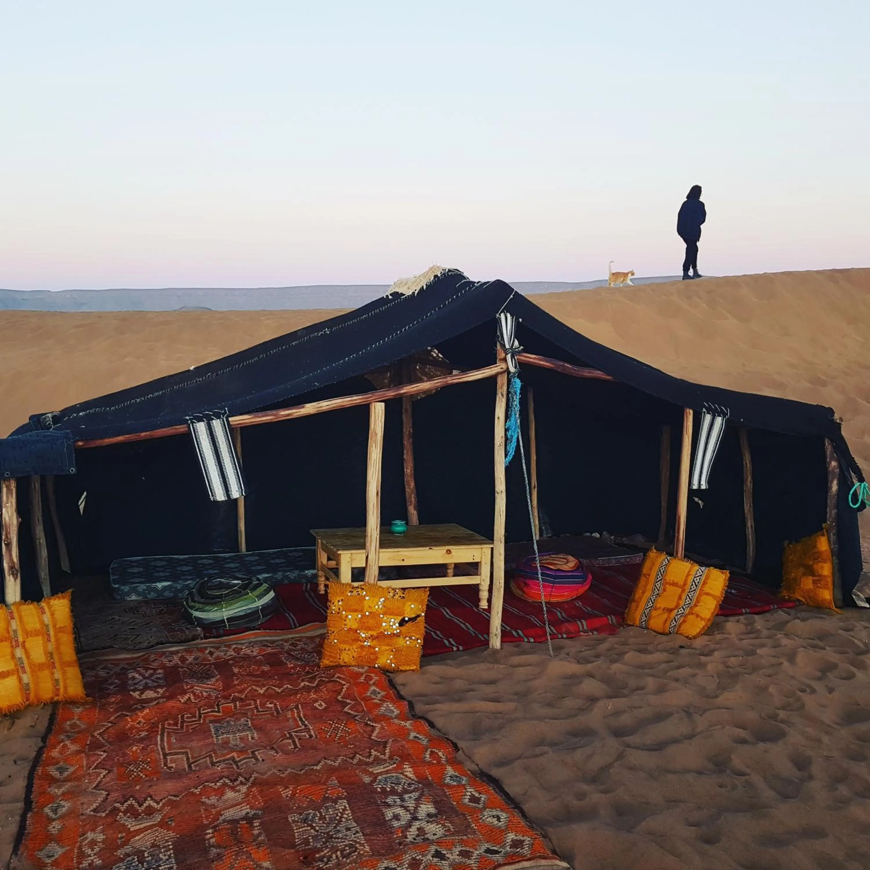 BBQ facilities in Tinfou desert camp