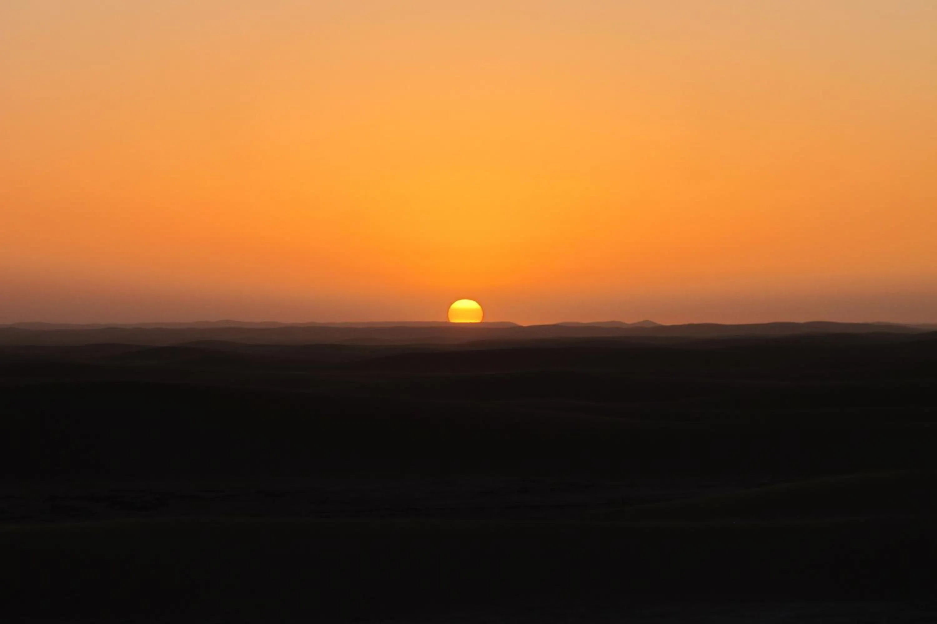 Area and facilities in Tinfou desert camp