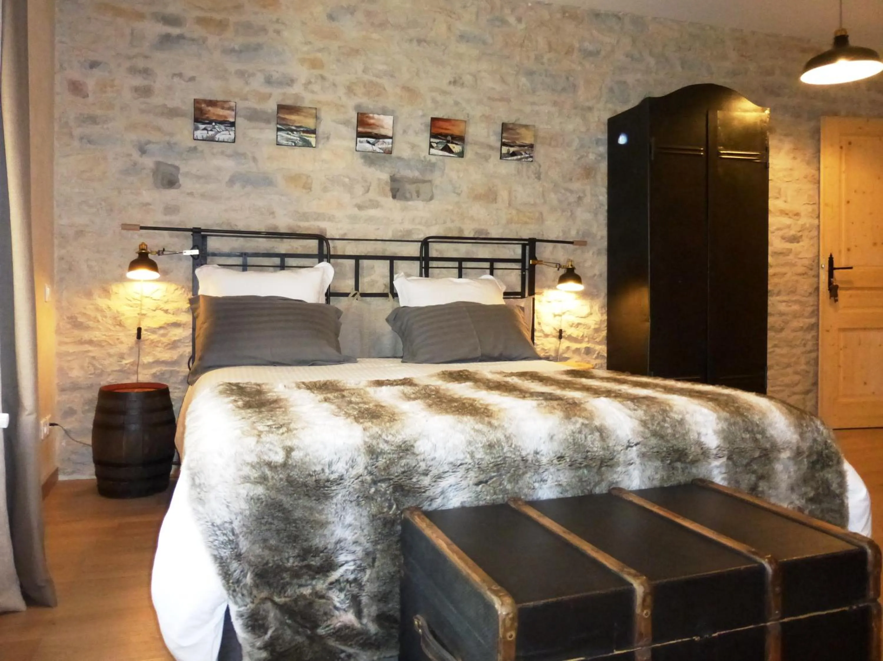 Bed in Chambres d'hôtes Béred Vuillemin