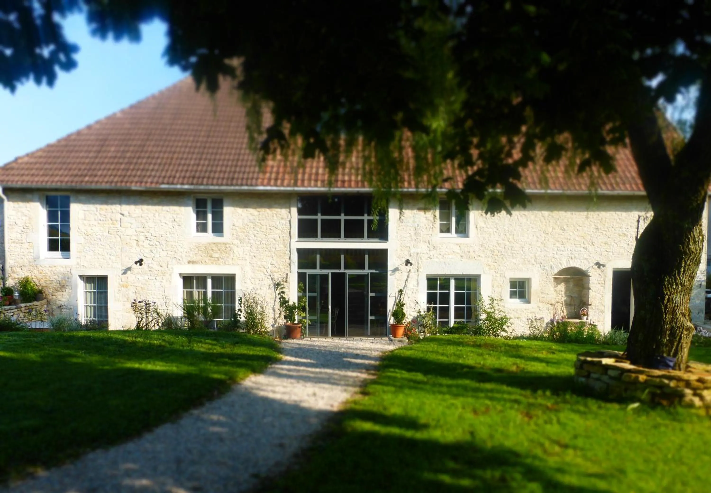 Facade/entrance in Chambres d'hôtes Béred Vuillemin