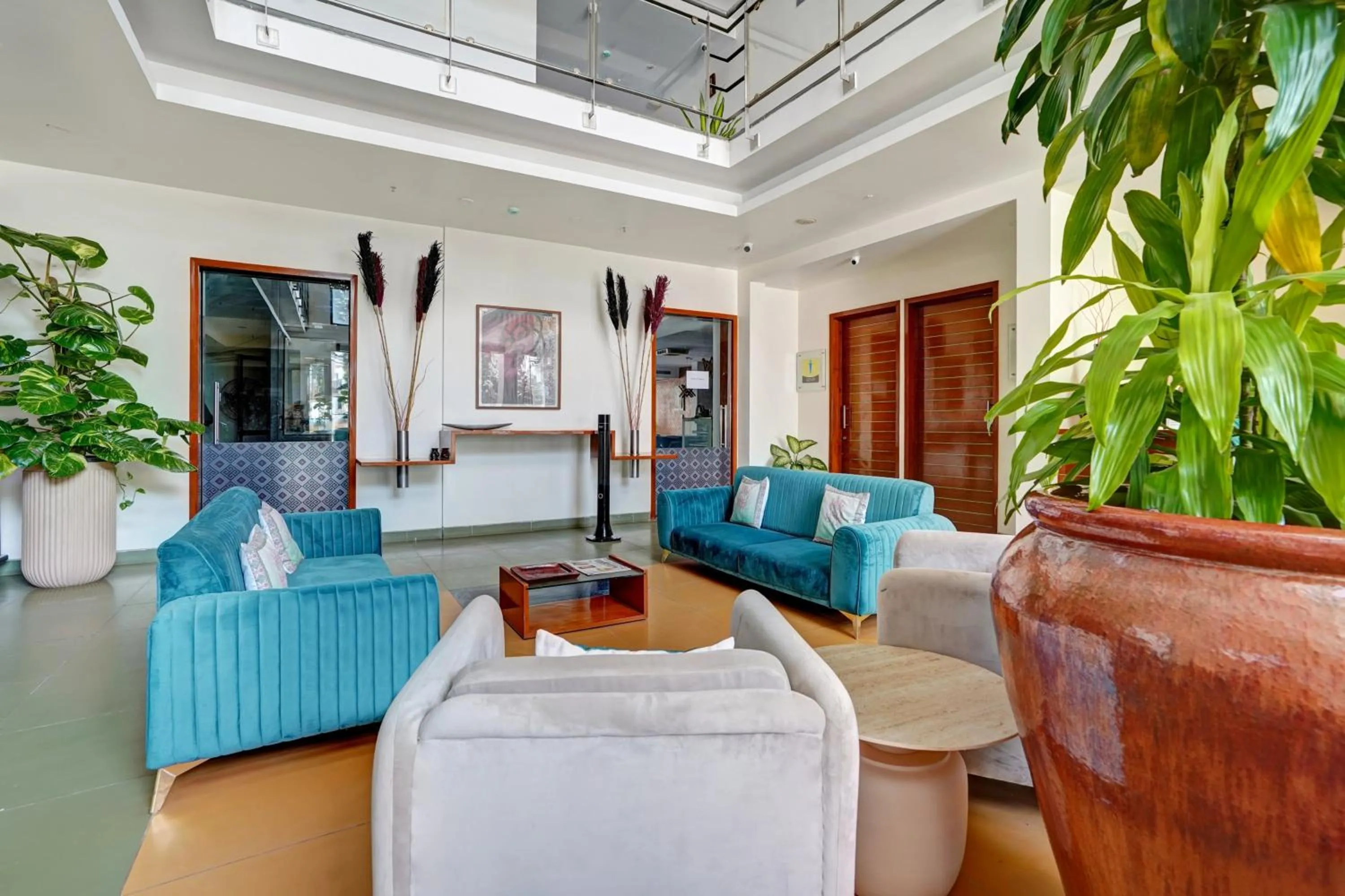 Lobby or reception in Astra Hotels & Suites - Marathalli