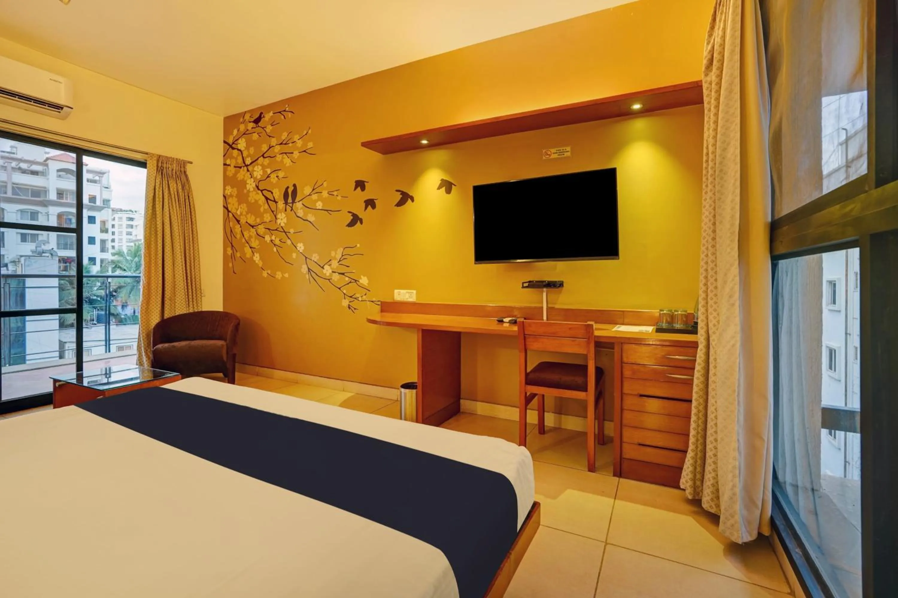 Bathroom, Bed in Astra Hotels & Suites - Marathalli