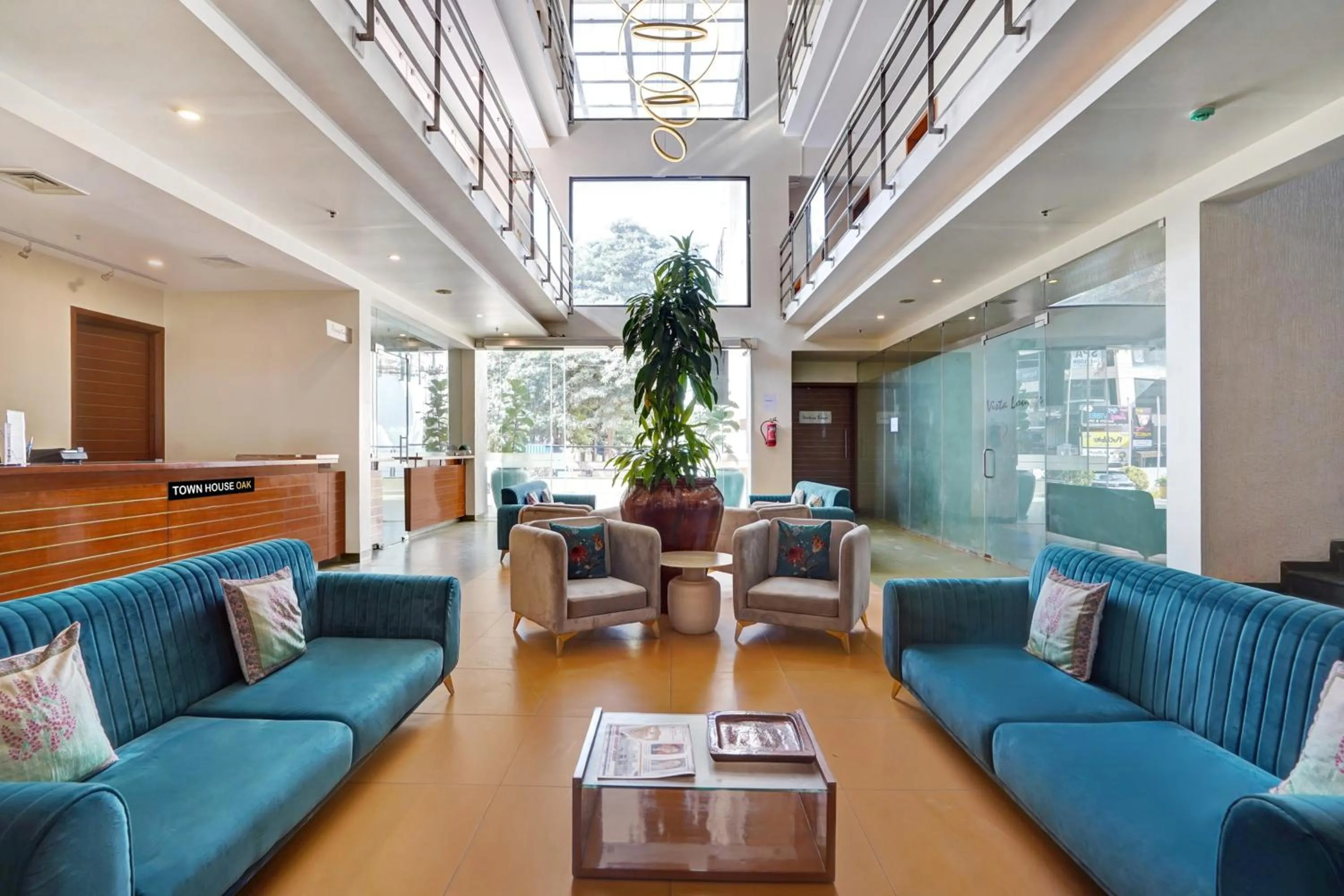 Lobby or reception in Astra Hotels & Suites - Marathalli