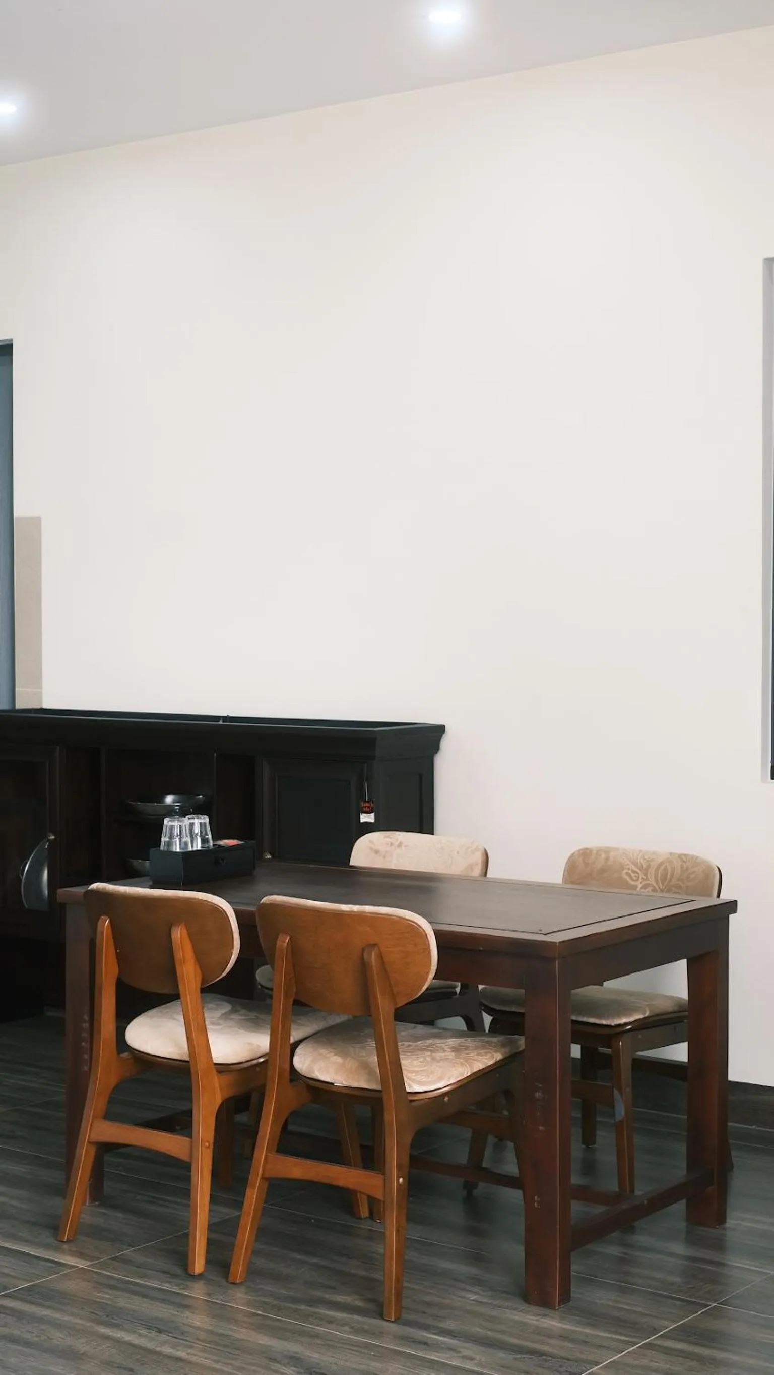 Dining area in Hoàng Đô Hotel