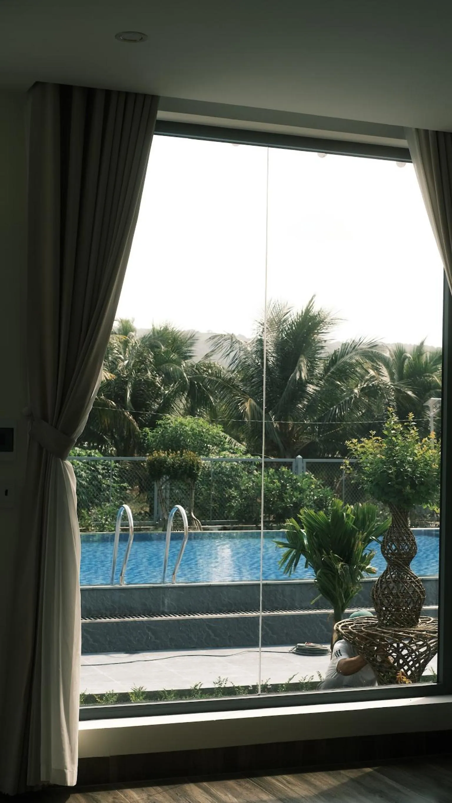 Swimming pool in Hoàng Đô Hotel