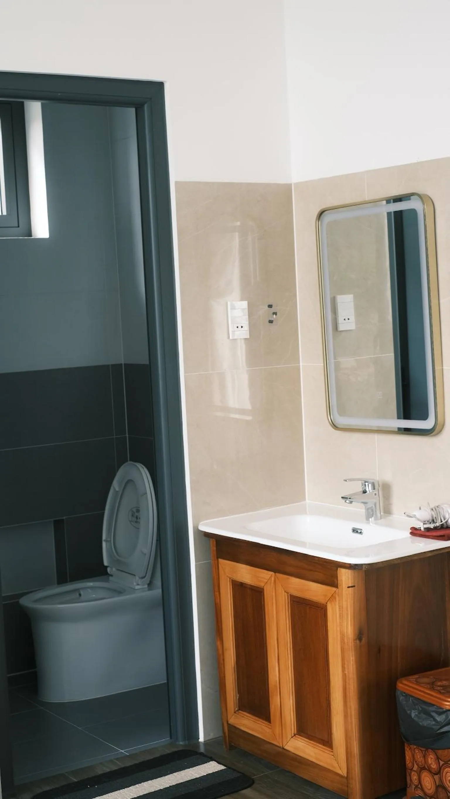 Toilet in Hoàng Đô Hotel