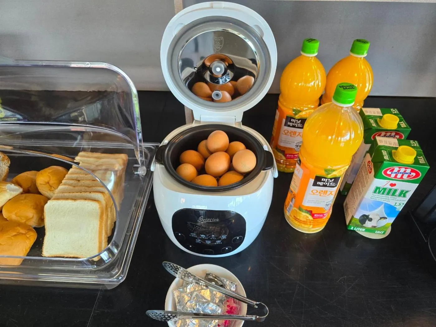 Food and drinks in Cheonjiyeon Hotel