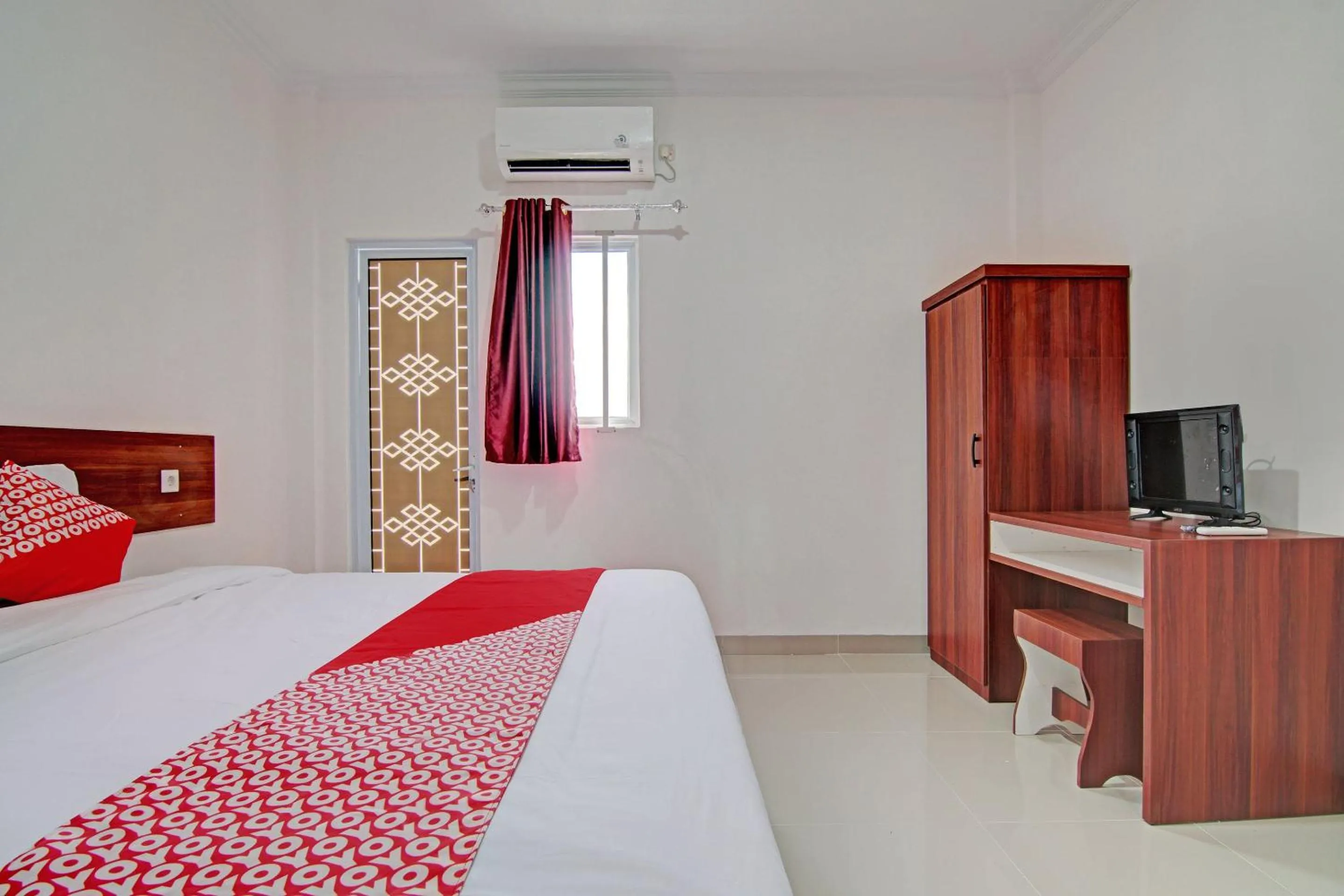 Bedroom in Hotel O Penginapan Sarinah SyariahNearRM Beringin Indah