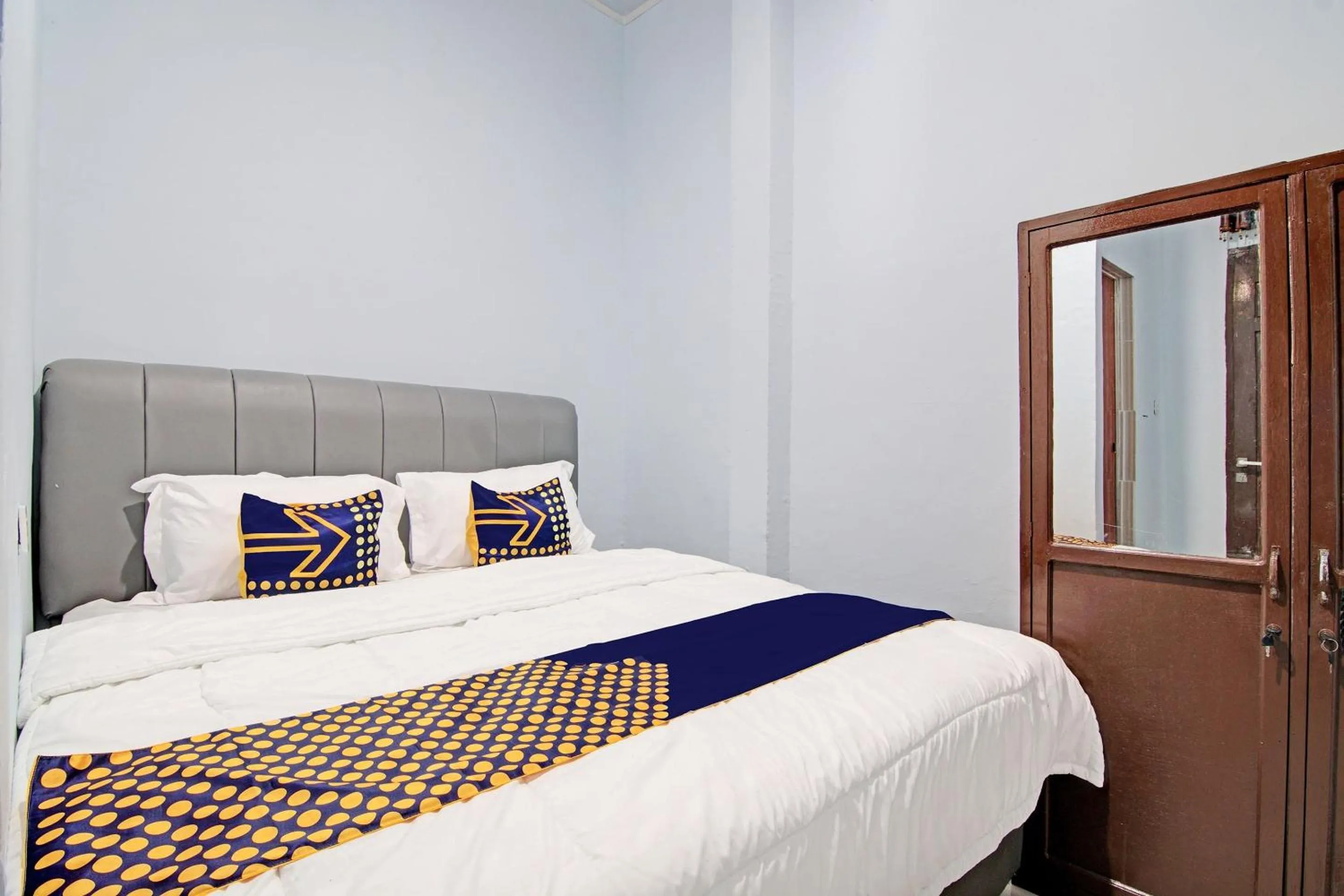 Bedroom, Bed in Hotel O Wisma Jaya SyariahNearRM Beringin Indah